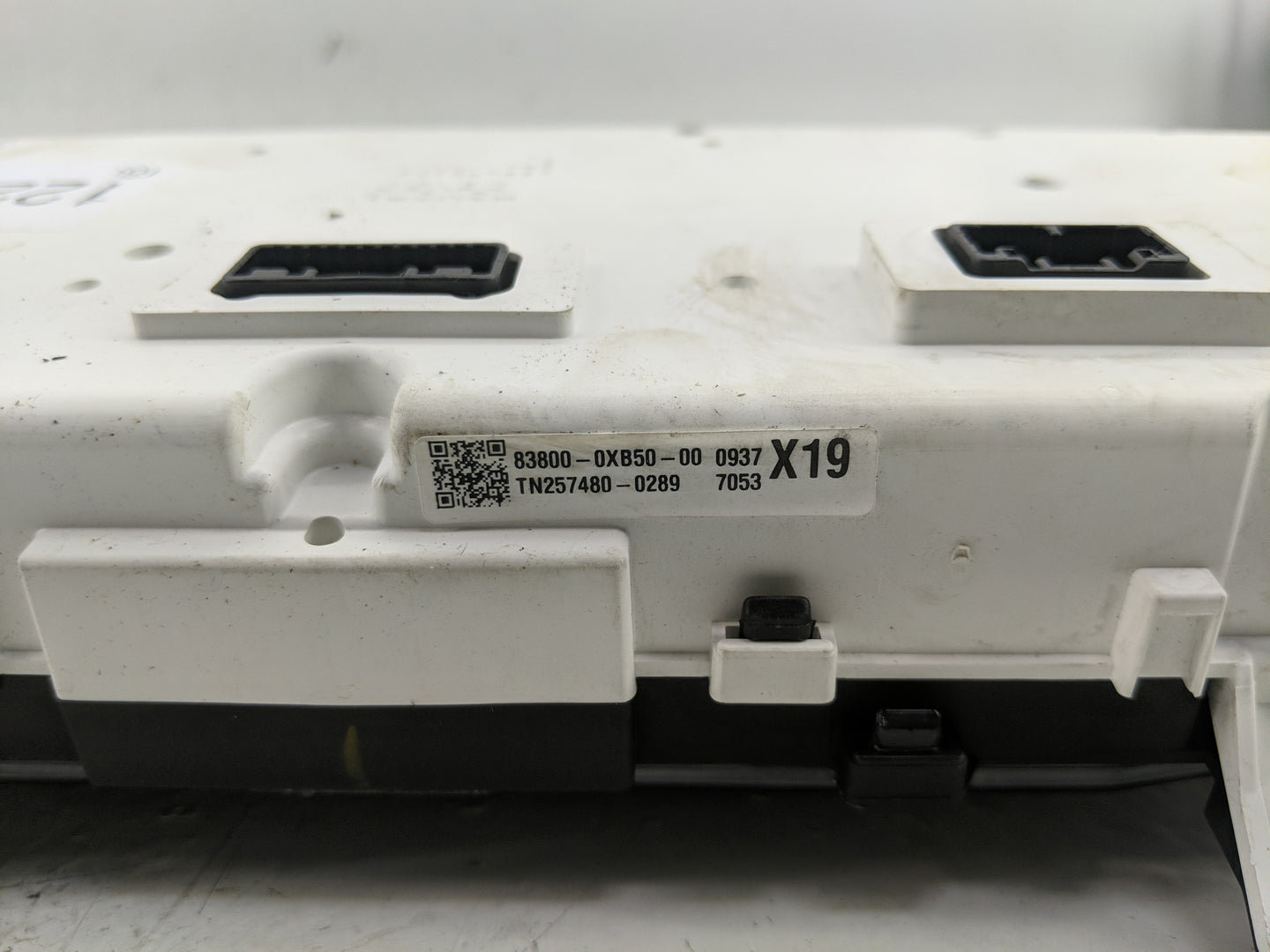 2015-2017 Toyota Camry Instrument Cluster Speedometer Gauges P/N:83800-0XB50-00 Fits Fits 2015 2016 2017 OEM Used Auto Parts