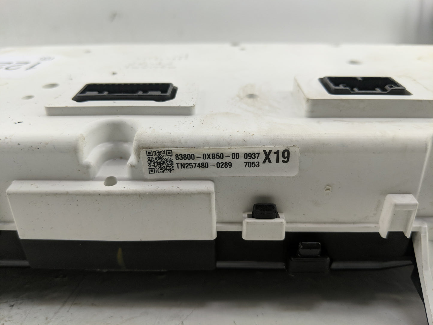 2015-2017 Toyota Camry Instrument Cluster Speedometer Gauges P/N:83800-0XB50-00 Fits Fits 2015 2016 2017 OEM Used Auto Parts