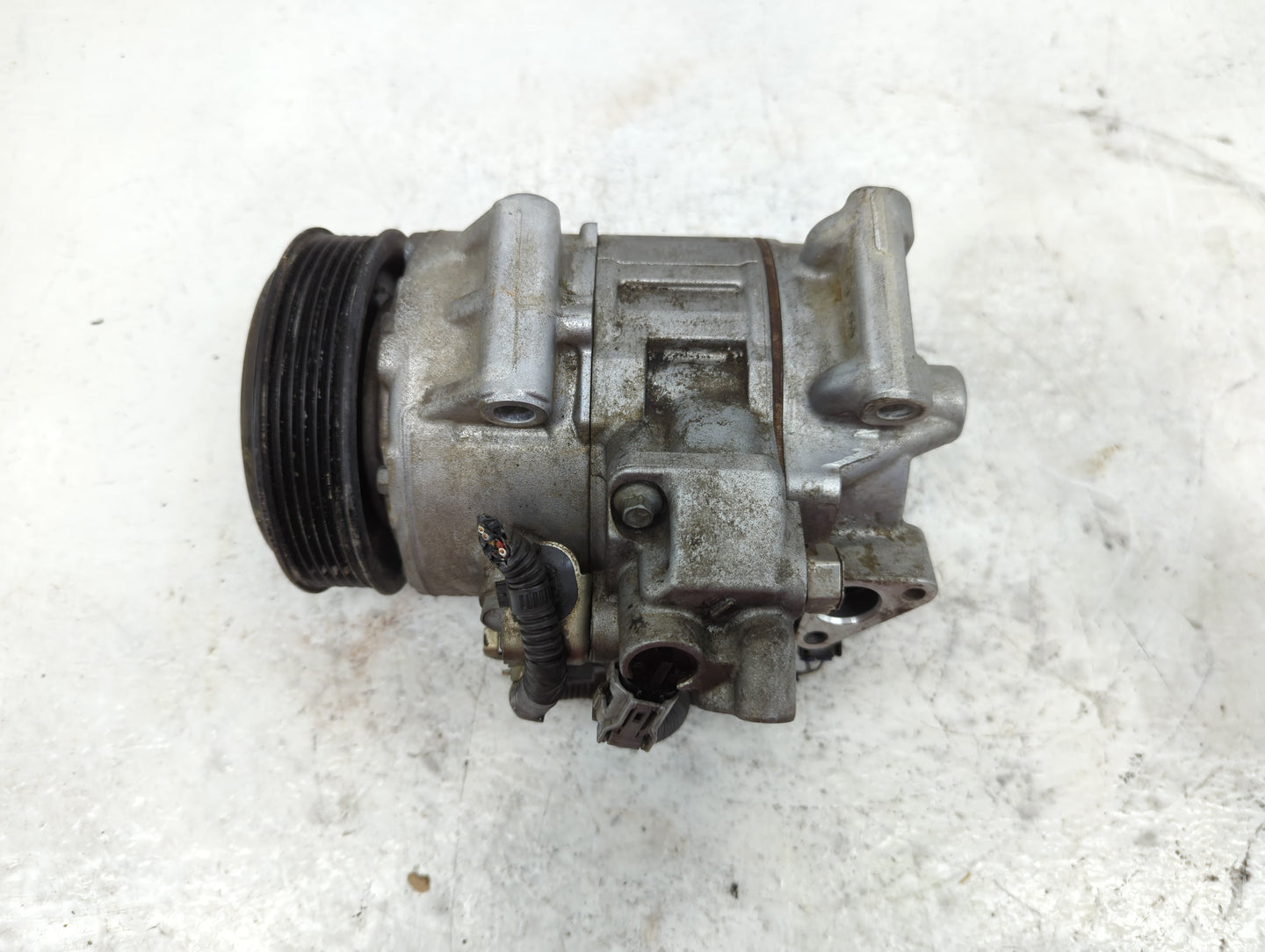 2012-2017 Toyota Camry Air Conditioning A/c Ac Compressor Oem - Oemusedautoparts1.com