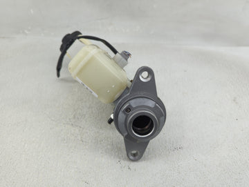 2014-2017 Toyota Camry Brake Master Cylinder