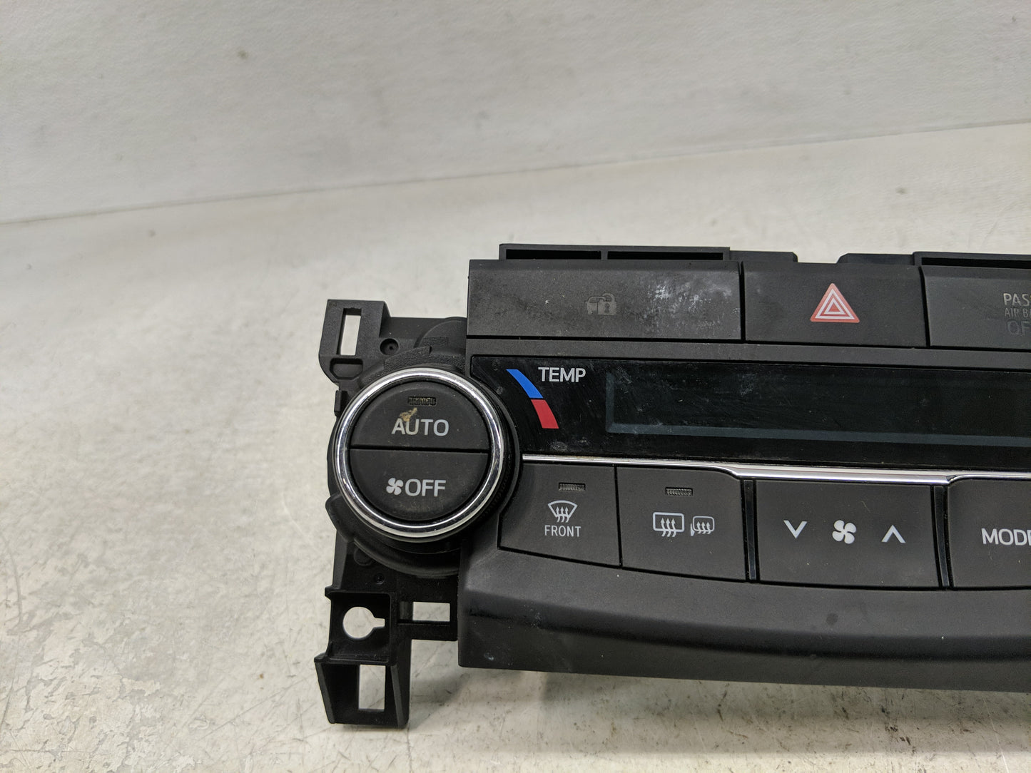 2015-2017 Toyota Camry Climate Control Module Temperature AC/Heater Replacement P/N:55900-06300 Fits Fits 2015 2016 2017 OEM