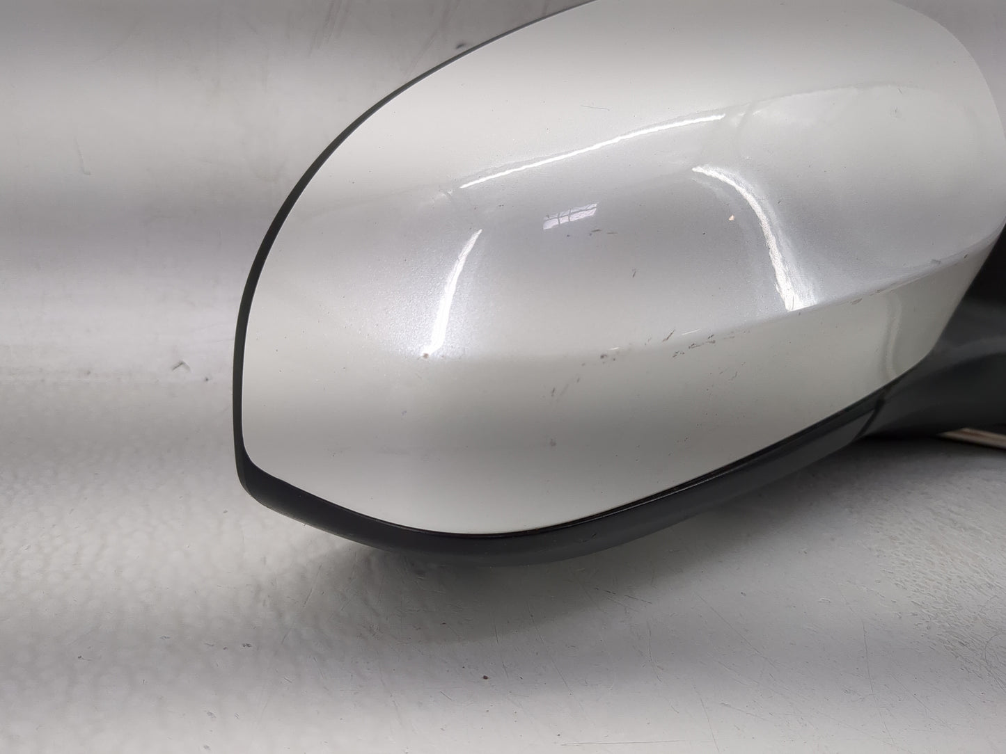 2015-2017 Toyota Camry Passenger Side View Mirror - Right Door Mirror OEM Used - Oemusedautoparts1.com