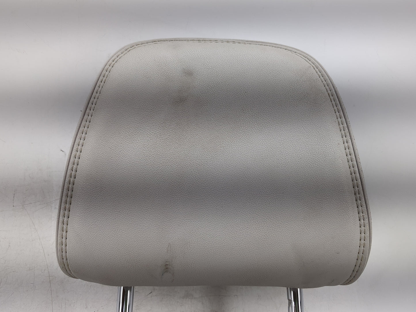 2012-2017 Toyota Camry Headrest Head Rest Front Driver Passenger Seat Fits Fits 2012 2013 2014 2015 2016 2017 OEM Used Auto 