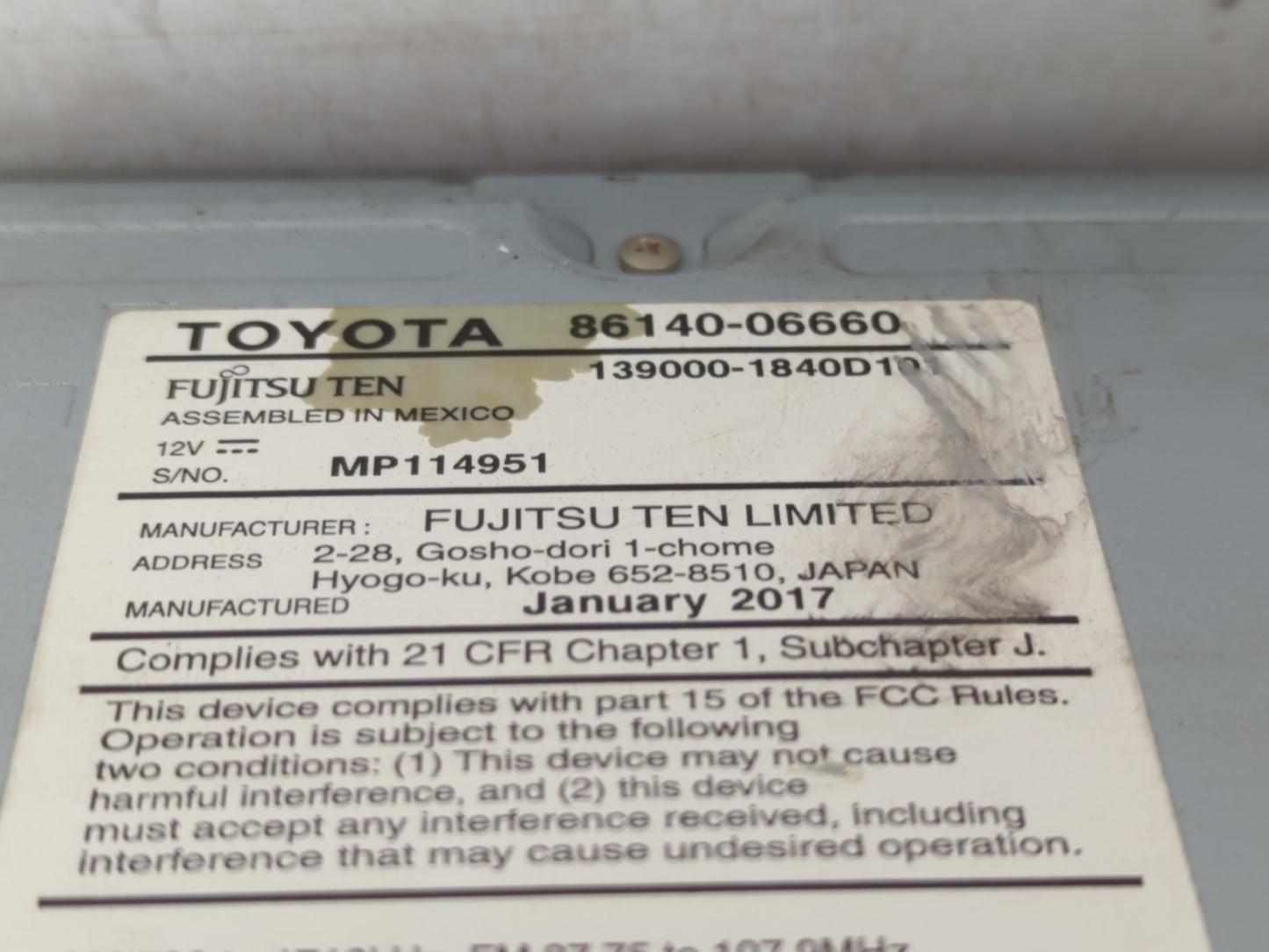 2016-2017 Toyota Camry Radio AM FM Cd Player Receiver Replacement P/N:86140-06660 Fits Fits 2016 2017 OEM Used Auto Parts - 