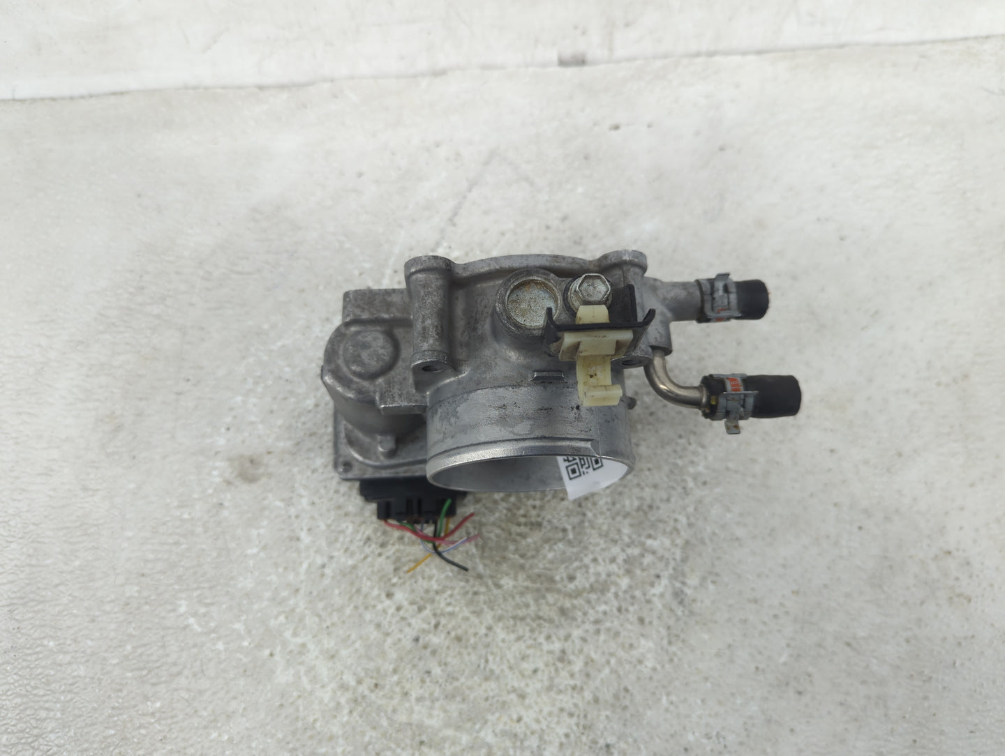 2010-2017 Toyota Camry Throttle Body Fits Fits 2009 2010 2011 2012 2013 2014 2015 2016 2017 2018 2019 OEM Used Auto Parts - 