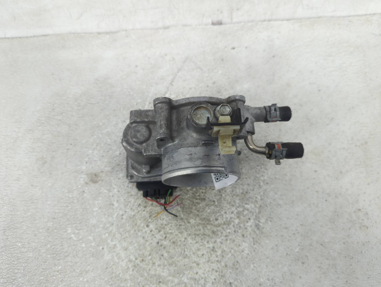 2010-2017 Toyota Camry Throttle Body Fits Fits 2009 2010 2011 2012 2013 2014 2015 2016 2017 2018 2019 OEM Used Auto Parts - 
