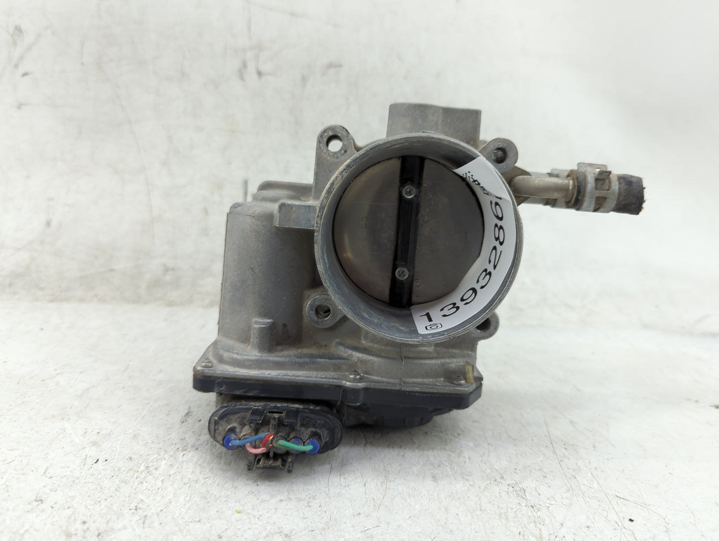 2012-2017 Toyota Camry Throttle Body P/N:22030-36010 Fits Fits 2012 2013 2014 2015 2016 2017 2018 2019 2020 2021 OEM Used Au
