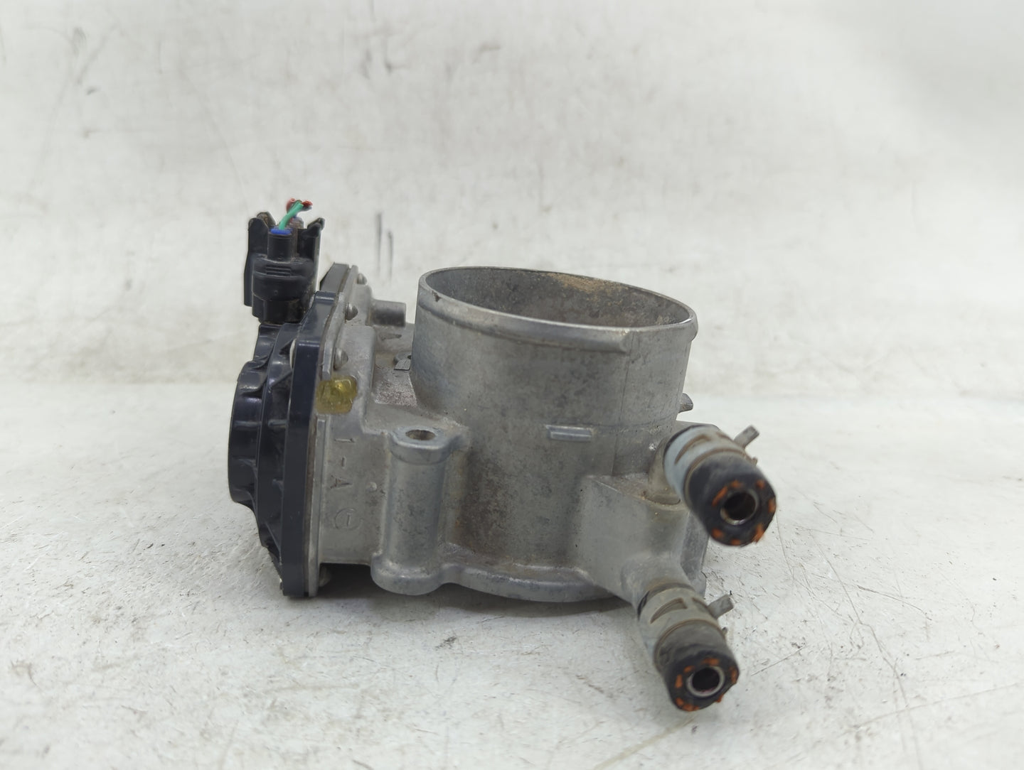 2012-2017 Toyota Camry Throttle Body P/N:22030-36010 Fits Fits 2012 2013 2014 2015 2016 2017 2018 2019 2020 2021 OEM Used Au