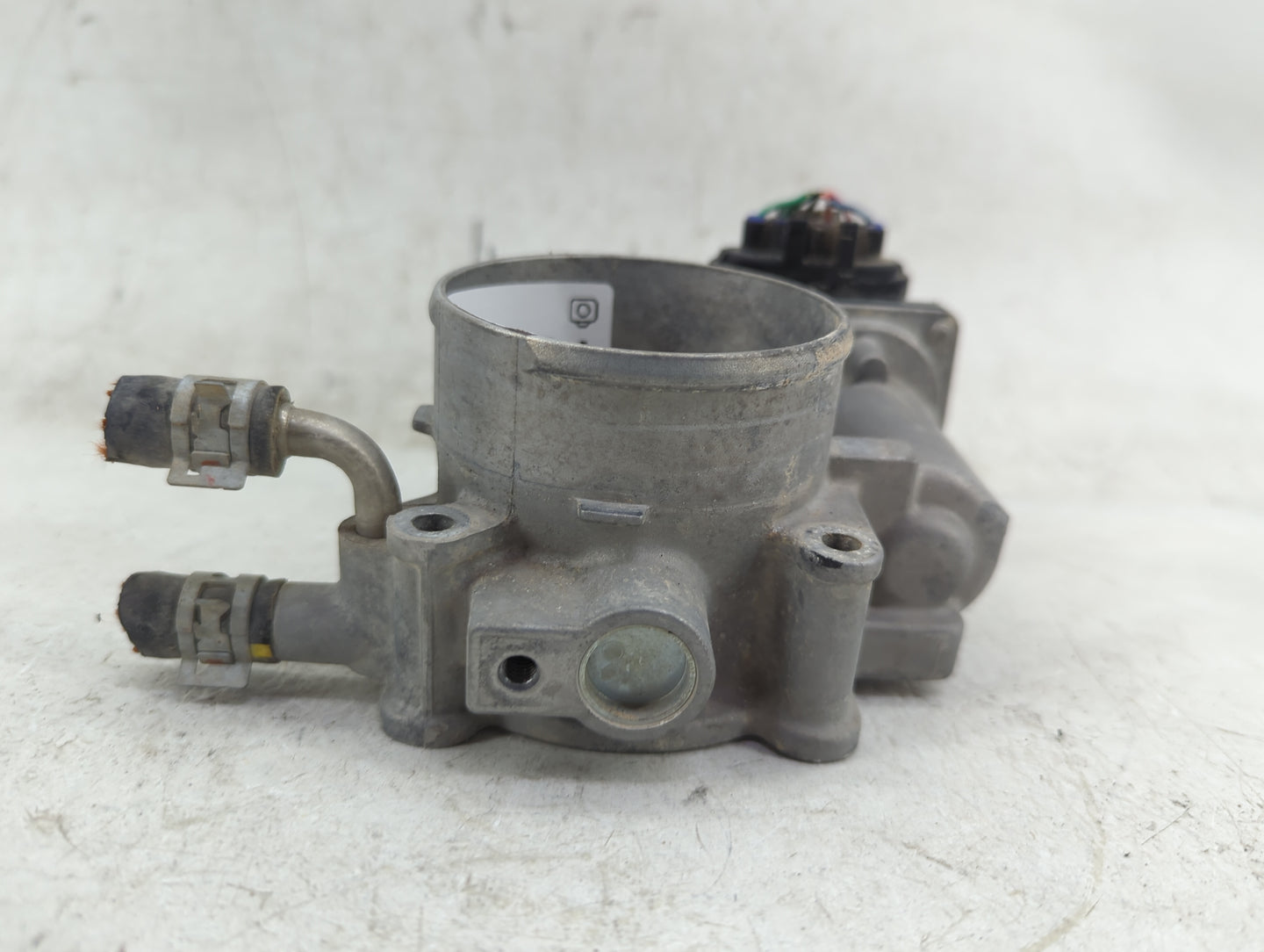 2012-2017 Toyota Camry Throttle Body P/N:22030-36010 Fits Fits 2012 2013 2014 2015 2016 2017 2018 2019 2020 2021 OEM Used Au