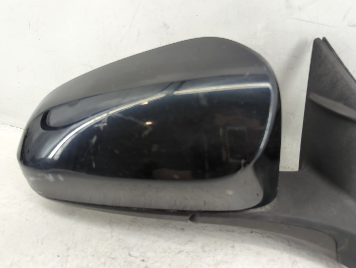 2015-2017 Toyota Camry Passenger Side View Mirror - Right Door Mirror OEM Used - Oemusedautoparts1.com