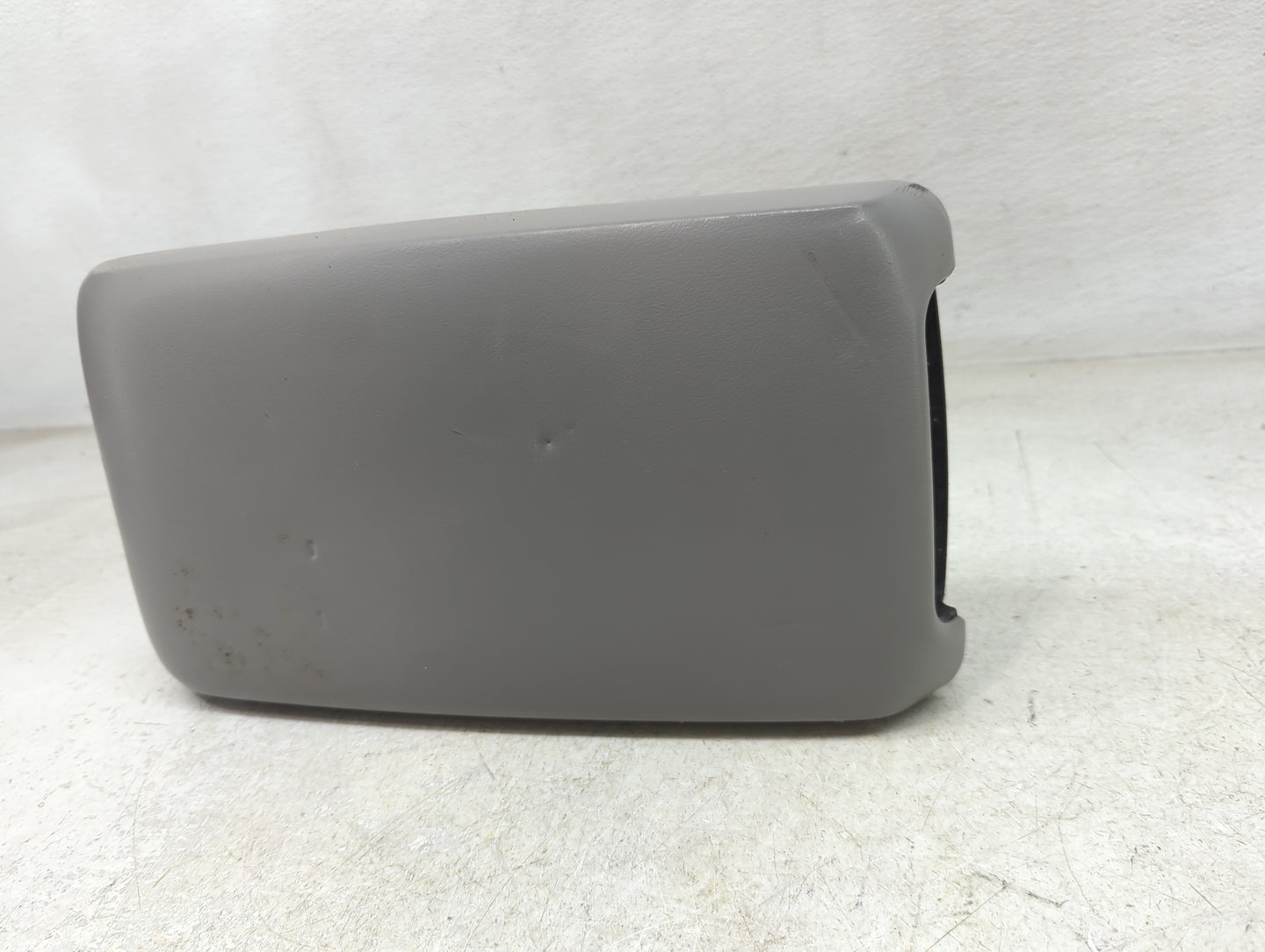 2017 Toyota Camry Center Console Armrest Cover Lid Fits OEM Used Auto Parts - Oemusedautoparts1.com