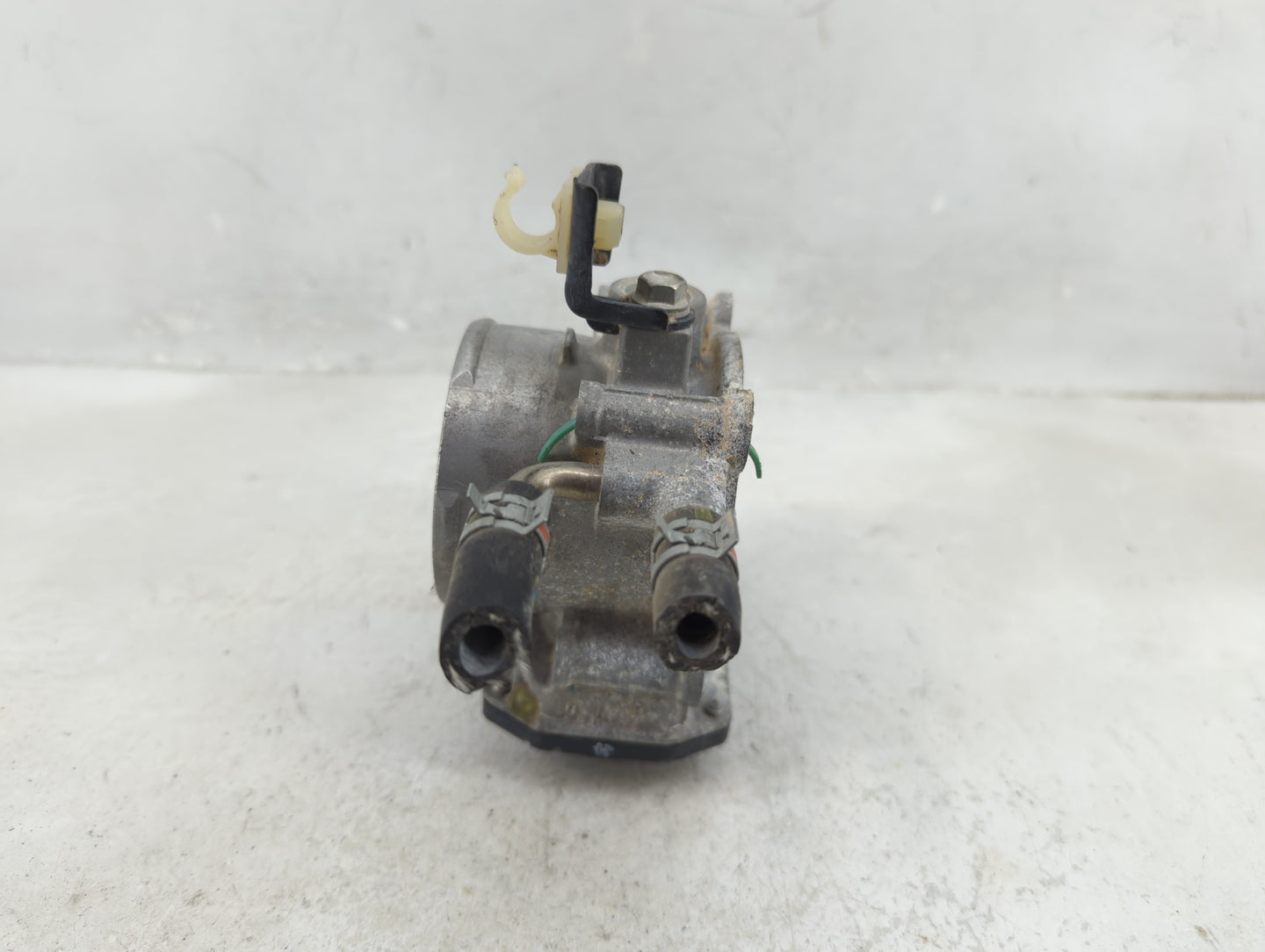 2010-2017 Toyota Camry Throttle Body P/N:22030-0V010 Fits Fits 2009 2010 2011 2012 2013 2014 2015 2016 2017 2018 2019 OEM Us