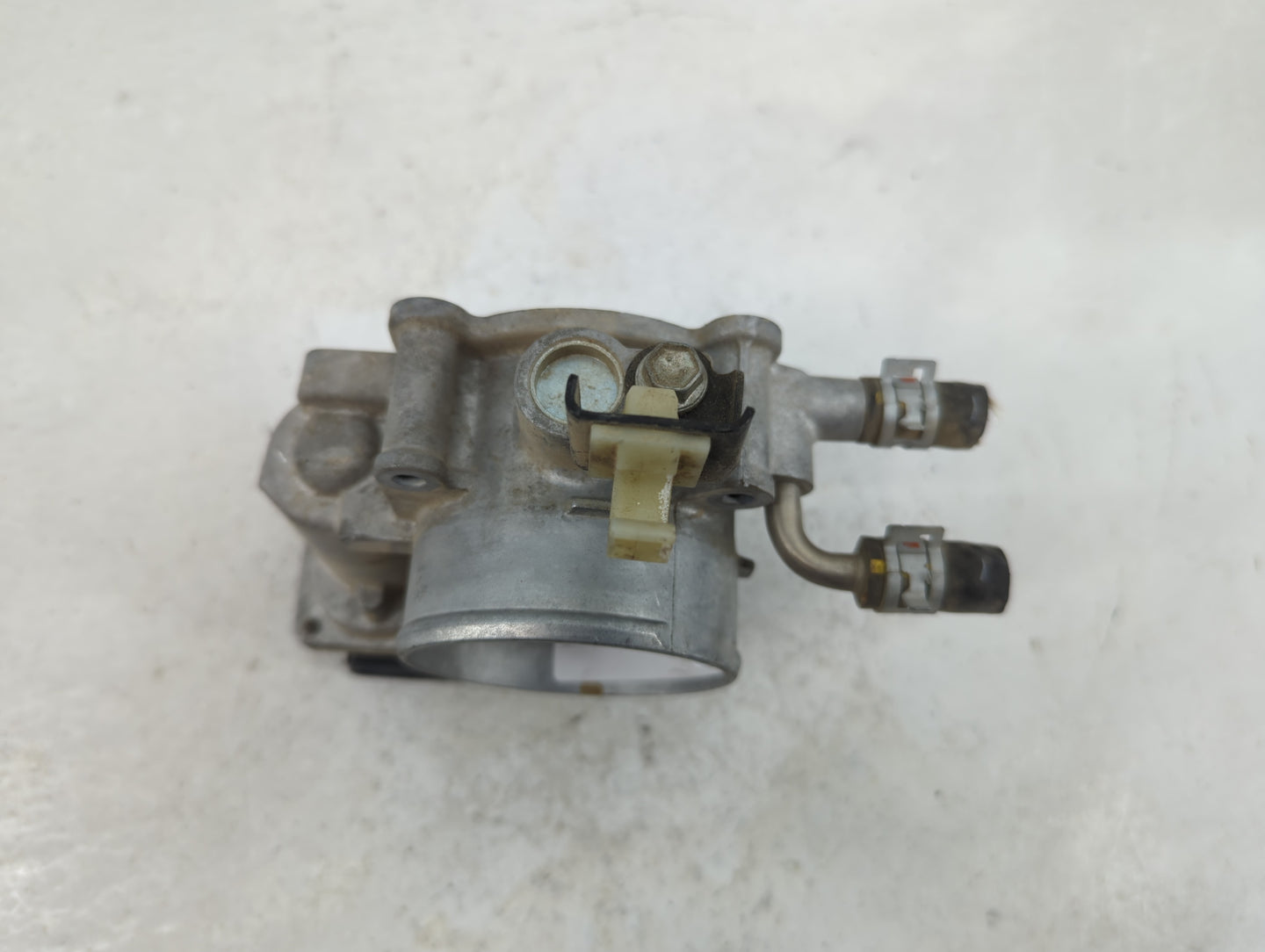 2010-2017 Toyota Camry Throttle Body P/N:22030-36010 Fits Fits 2009 2010 2011 2012 2013 2014 2015 2016 2017 2018 2019 OEM Us