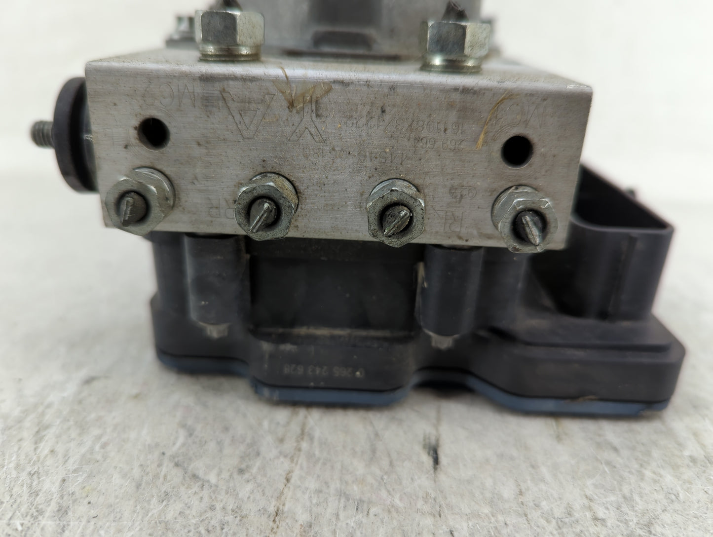 2015-2017 Toyota Camry ABS Pump Control Module Replacement P/N:4454006180 Fits Fits 2015 2016 2017 OEM Used Auto Parts - Oem