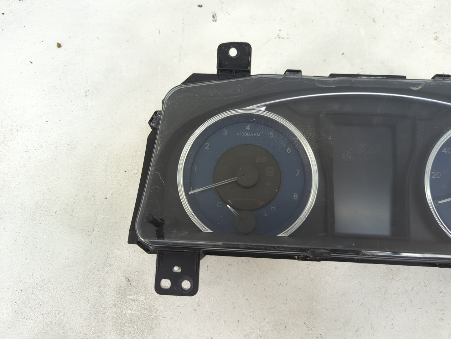 2016-2017 Toyota Camry Instrument Cluster Speedometer Gauges P/N:83800-0XK01 Fits Fits 2016 2017 OEM Used Auto Parts - Oemus