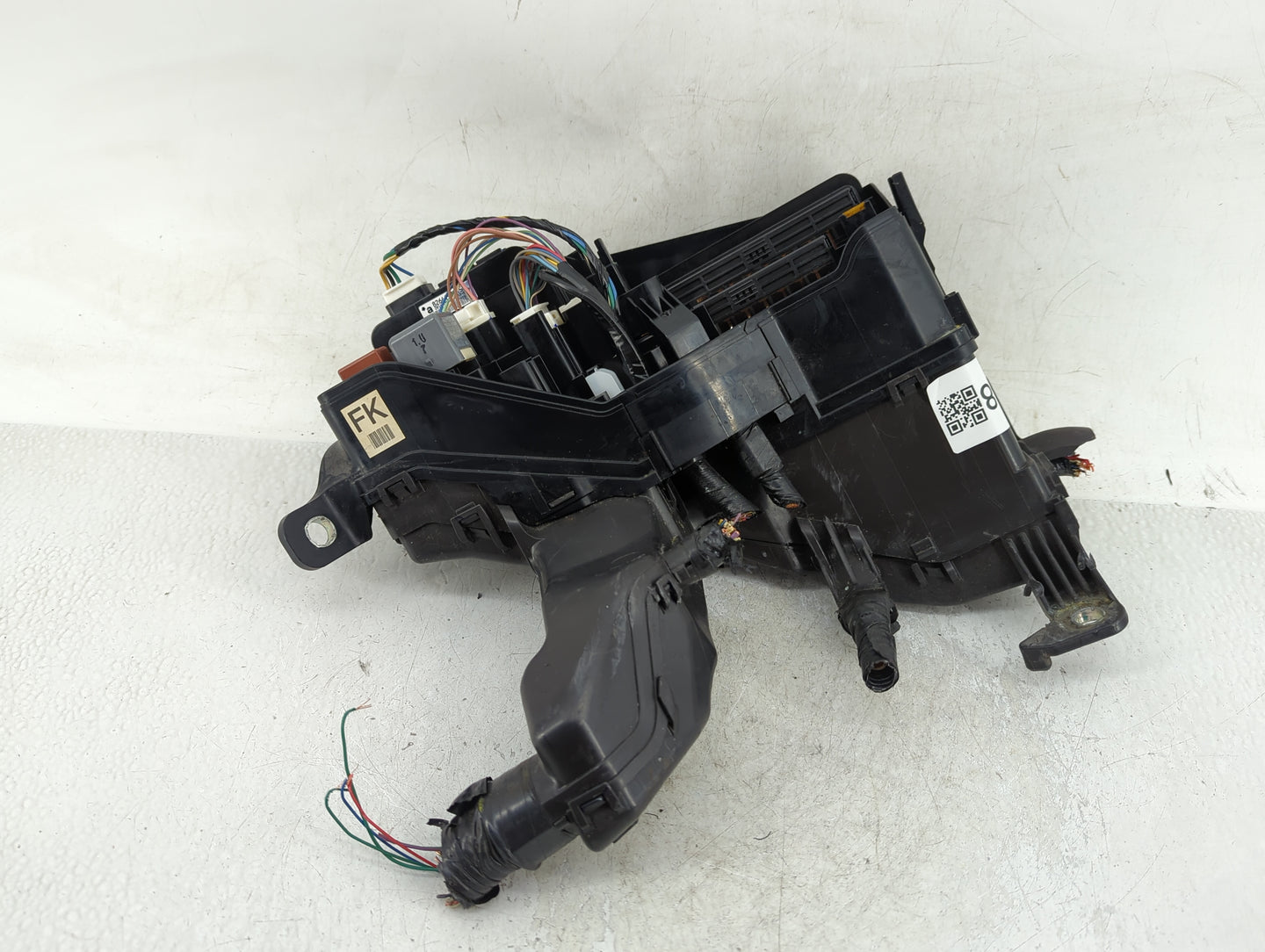 2012-2017 Toyota Camry Fusebox Fuse Box Panel Relay Module P/N:82720-33301 Fits Fits 2012 2013 2014 2015 2016 2017 OEM Used 