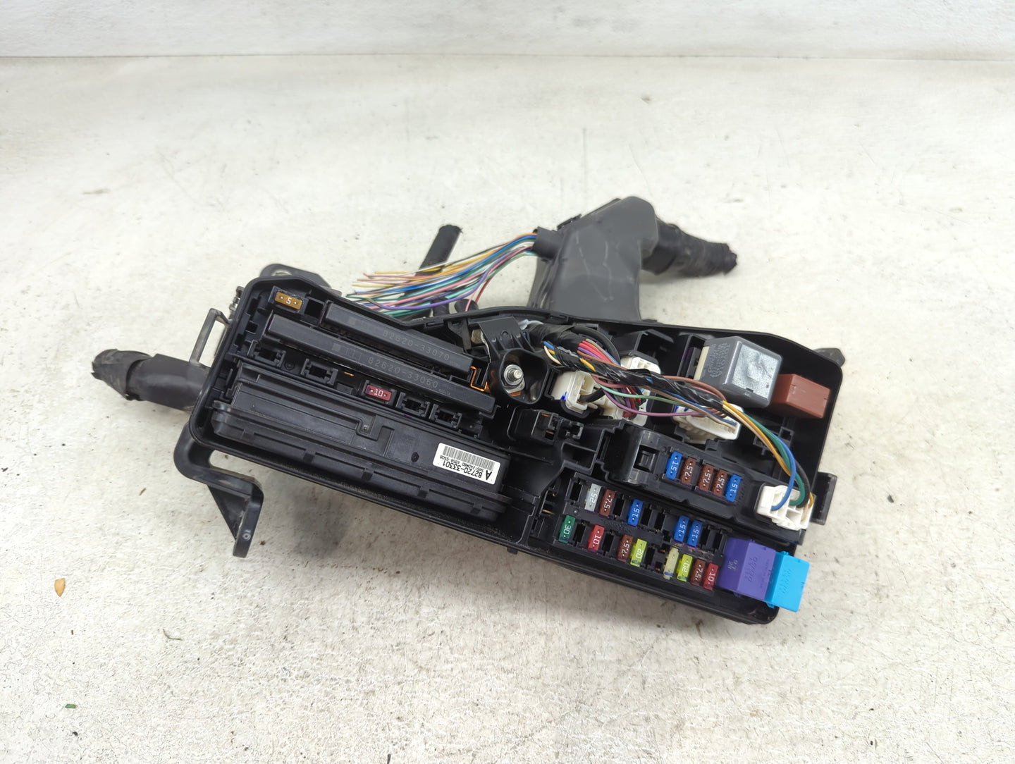 2012-2017 Toyota Camry Fusebox Fuse Box Panel Relay Module P/N:82720-33301 Fits Fits 2012 2013 2014 2015 2016 2017 OEM Used 