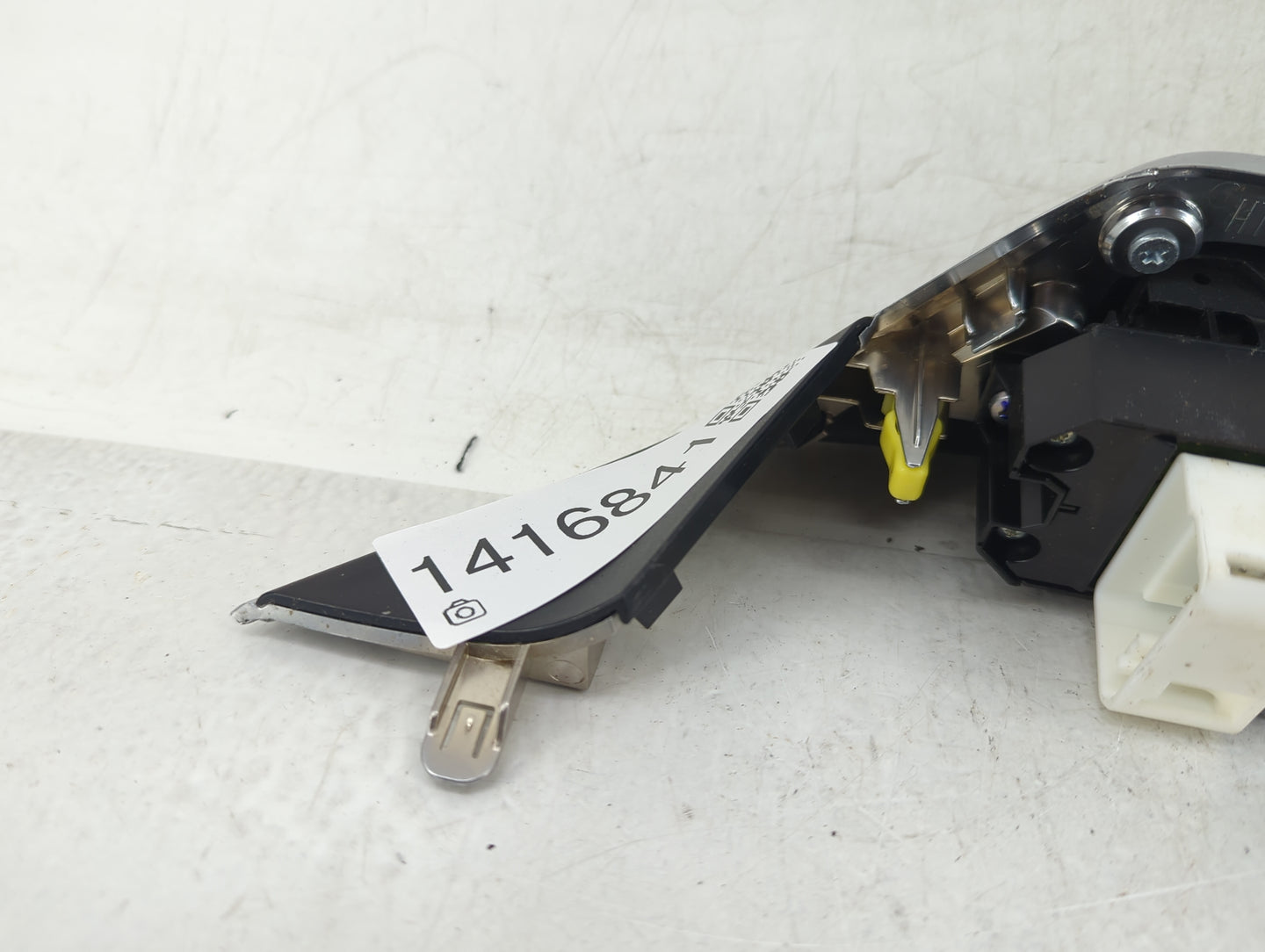 2015-2017 Toyota Camry Master Power Window Switch Replacement Driver Side Left Fits Fits 2015 2016 2017 OEM Used Auto Parts 