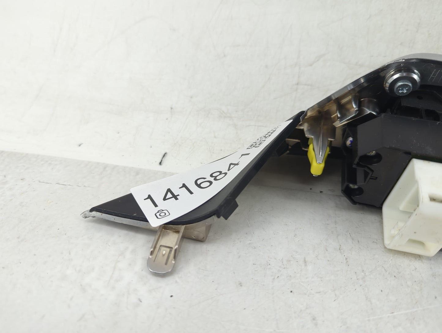 2015-2017 Toyota Camry Master Power Window Switch Replacement Driver Side Left Fits Fits 2015 2016 2017 OEM Used Auto Parts 