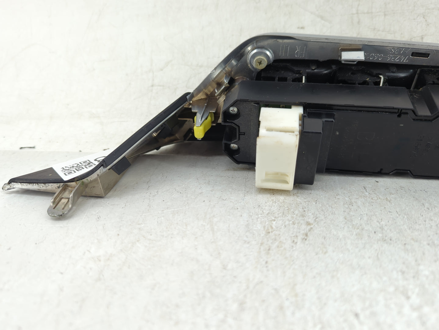 2015-2017 Toyota Camry Master Power Window Switch Replacement Driver Side Left Fits Fits 2015 2016 2017 OEM Used Auto Parts 
