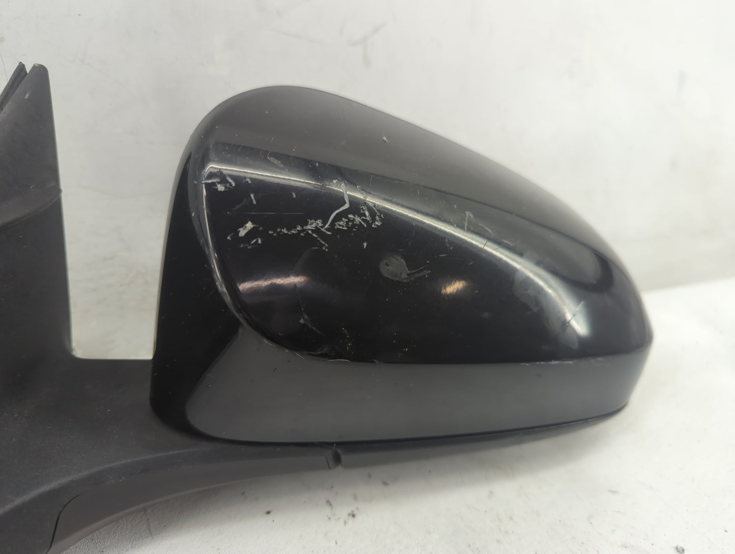 2015-2017 Toyota Camry Driver Side View Mirror - Left Door Mirror OEM Used - Oemusedautoparts1.com