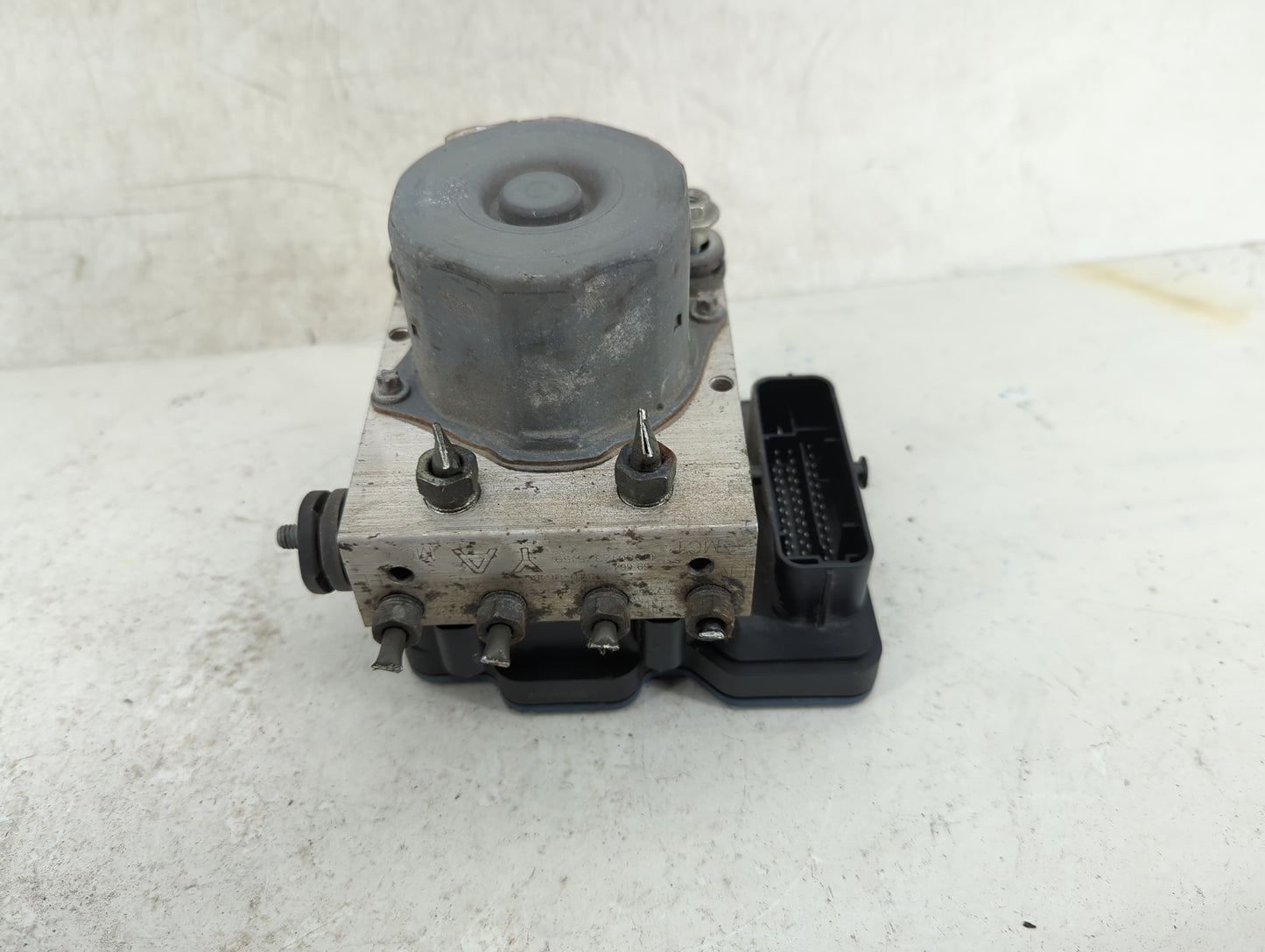 2015-2017 Toyota Camry ABS Pump Control Module Replacement P/N:4454006180 Fits Fits 2015 2016 2017 OEM Used Auto Parts - Oem