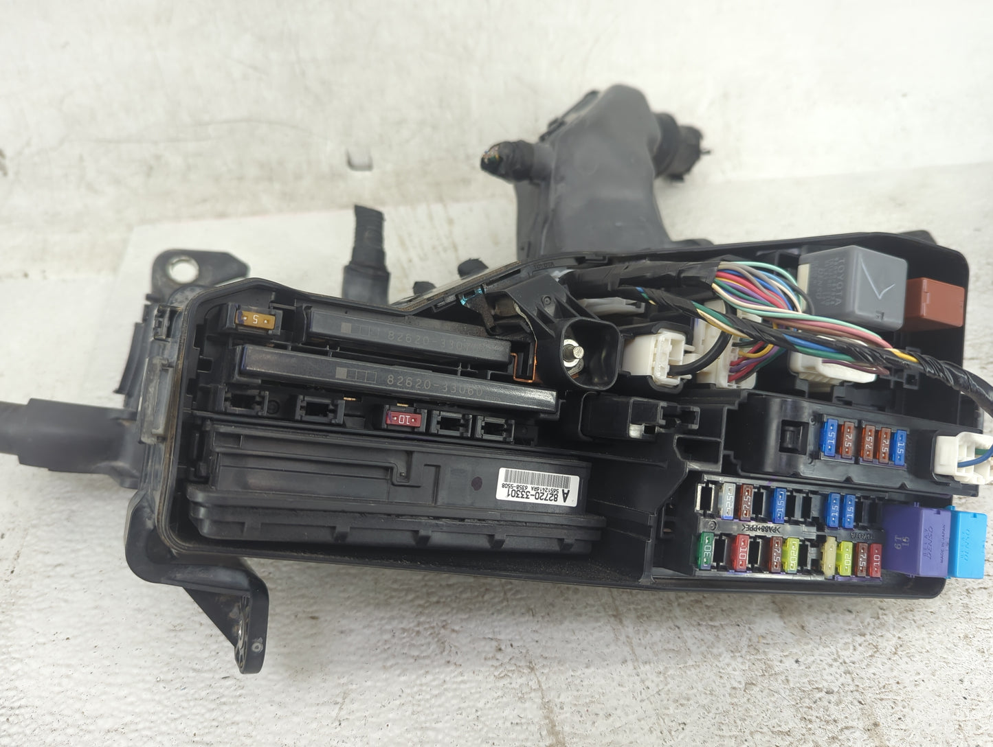 2012-2017 Toyota Camry Fusebox Fuse Box Panel Relay Module P/N:82720-33301 82620-33060 Fits Fits 2012 2013 2014 2015 2016 20