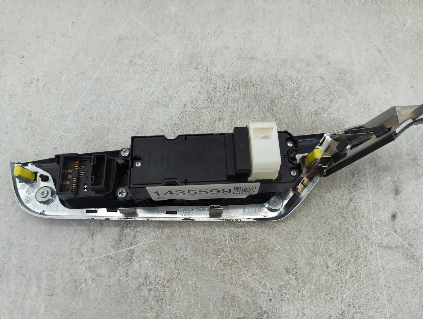 2015-2017 Toyota Camry Master Power Window Switch Replacement Driver Side Left P/N:84820-06120 Fits Fits 2015 2016 2017 OEM 