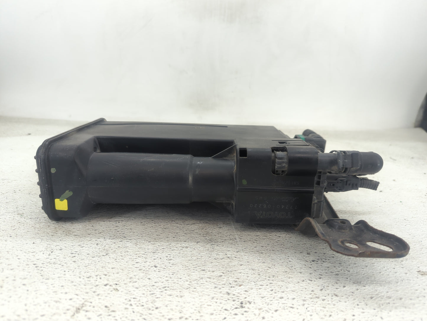 2017 Toyota Camry Fuel Vapor Charcoal Canister - Oemusedautoparts1.com