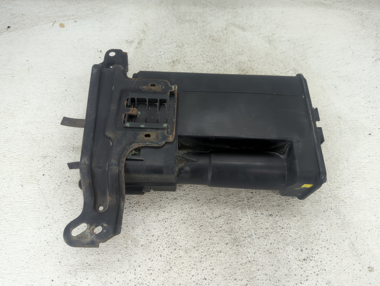2017 Toyota Camry Fuel Vapor Charcoal Canister - Oemusedautoparts1.com
