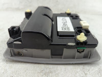 2017 Toyota Camry Overhead Roof Console 1437846 - Oemusedautoparts1.com