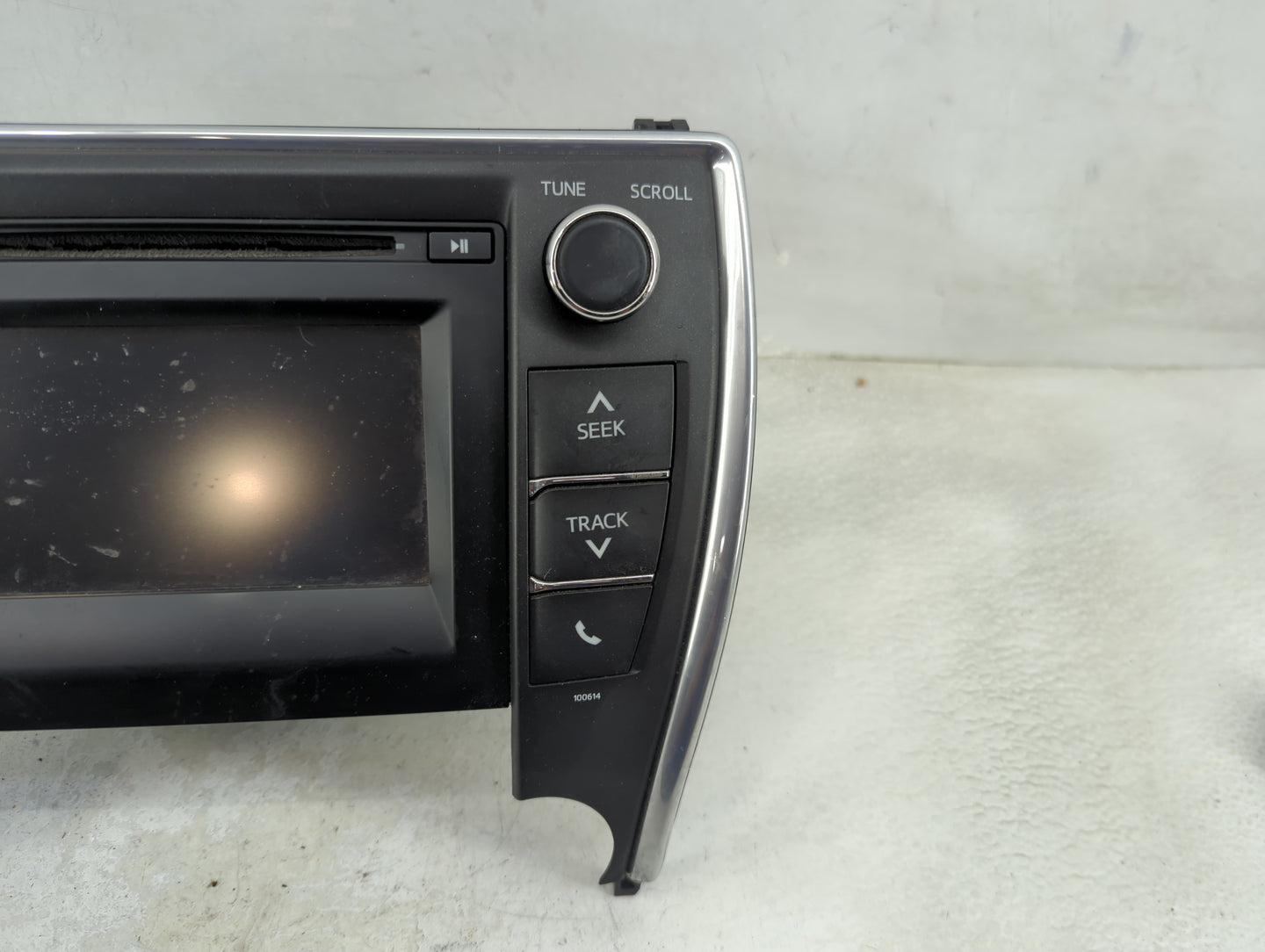 2016-2017 Toyota Camry Radio AM FM Cd Player Receiver Replacement P/N:86140-06660 139000-1840E101, MP301082 Fits Fits 2016 2