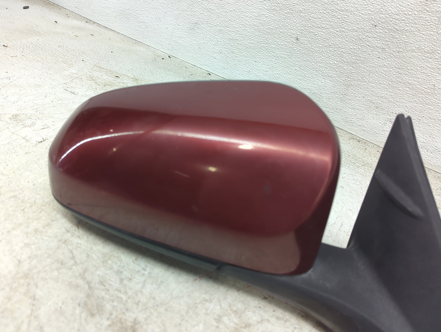 2015-2017 Toyota Camry Passenger Side View Mirror - Right Door Mirror OEM Used - Oemusedautoparts1.com