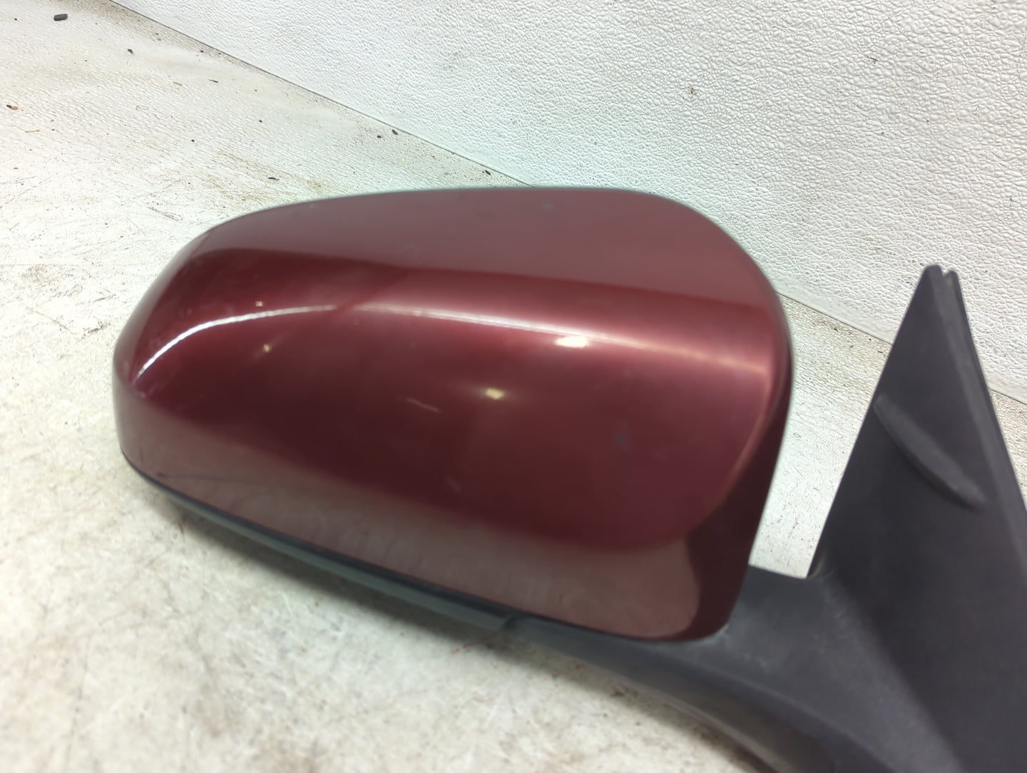 2015-2017 Toyota Camry Passenger Side View Mirror - Right Door Mirror OEM Used - Oemusedautoparts1.com