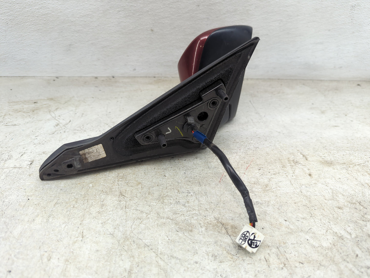 2015-2017 Toyota Camry Passenger Side View Mirror - Right Door Mirror OEM Used - Oemusedautoparts1.com