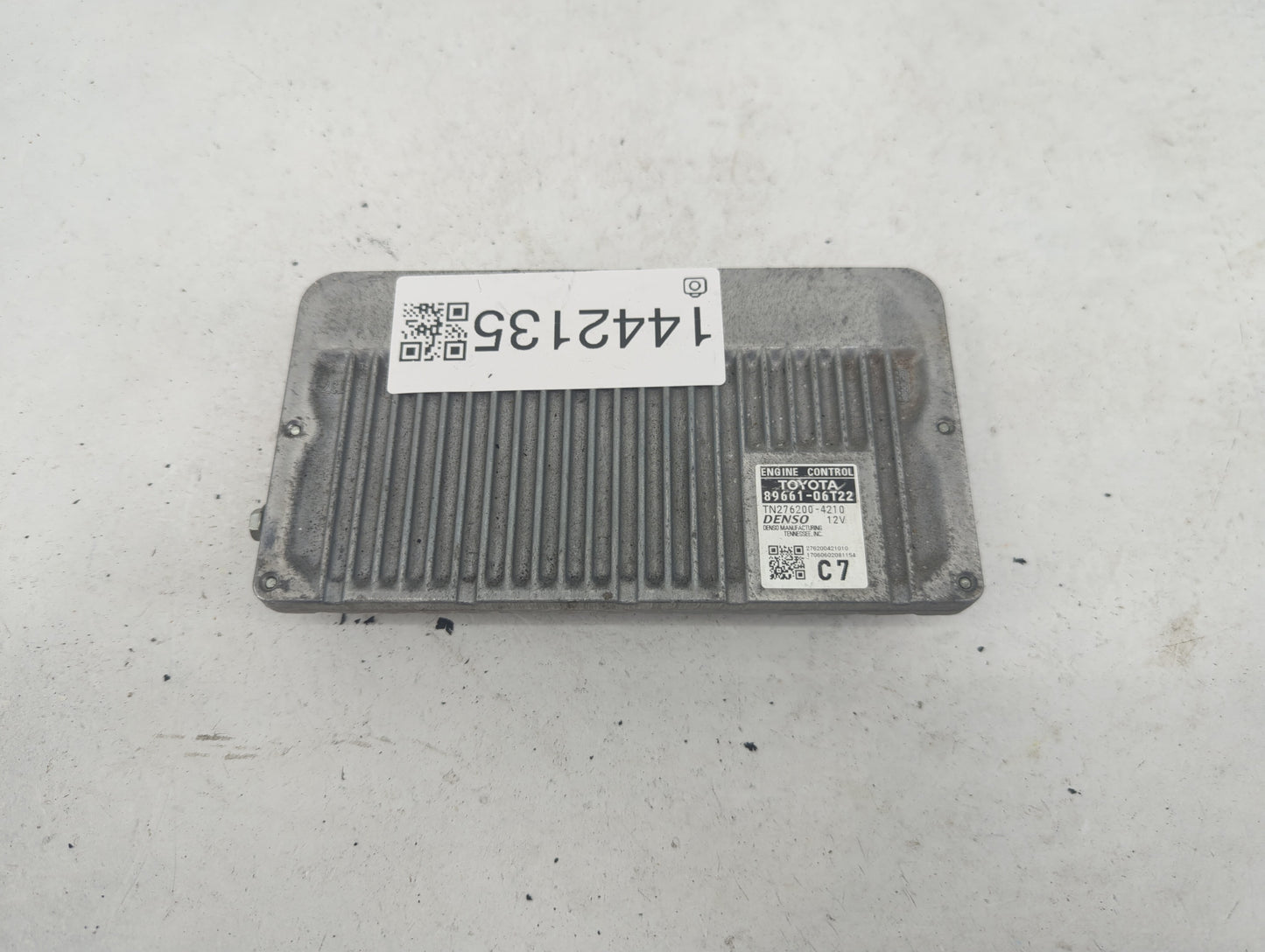 2016-2017 Toyota Camry PCM Engine Control Computer ECU ECM PCU OEM P/N:89661-06T22 TN276200-4210 Fits Fits 2016 2017 OEM Use