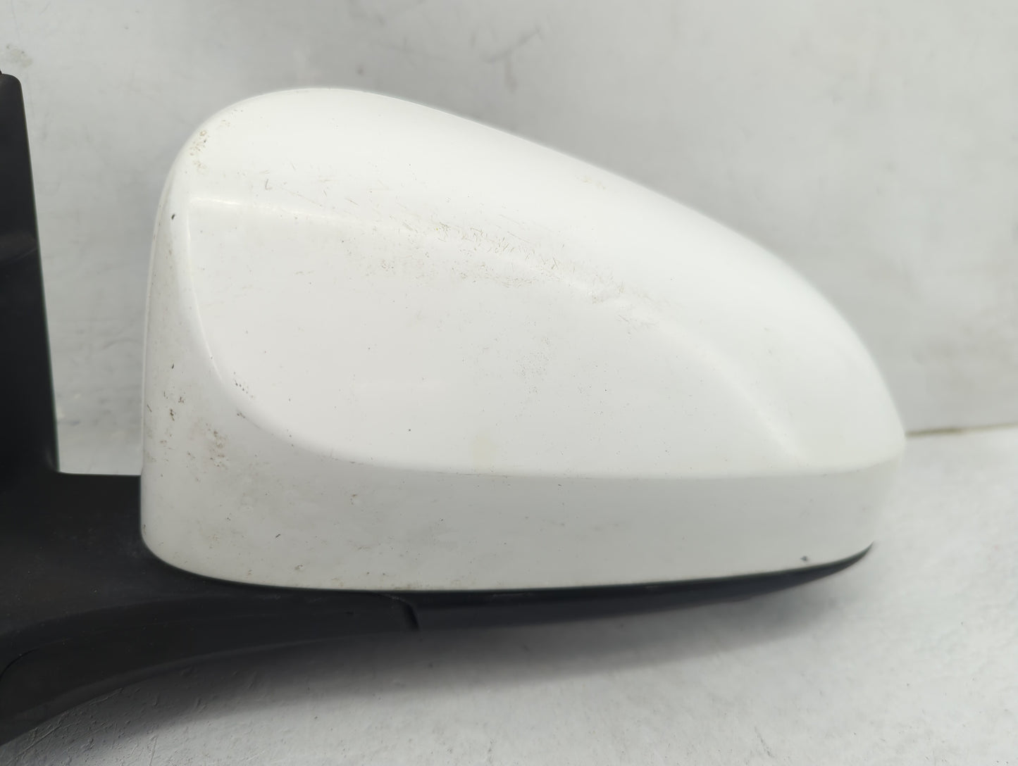 2015-2017 Toyota Camry Driver Side View Mirror - Left Door Mirror OEM Used - Oemusedautoparts1.com