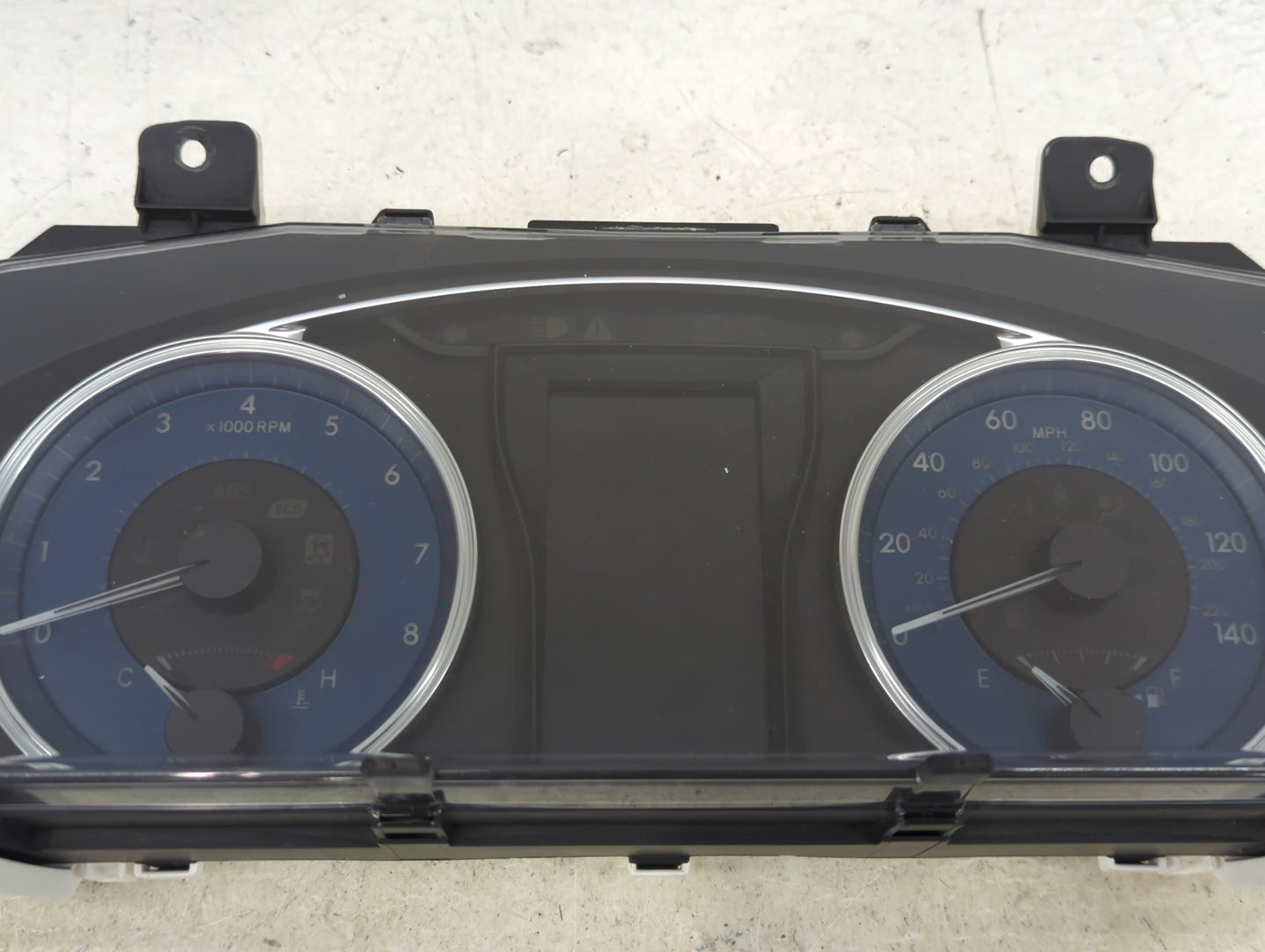 2016-2017 Toyota Camry Instrument Cluster Speedometer Gauges P/N:83800-0XK01-00 Miles: Fits Fits 2016 2017 OEM Used Auto Par