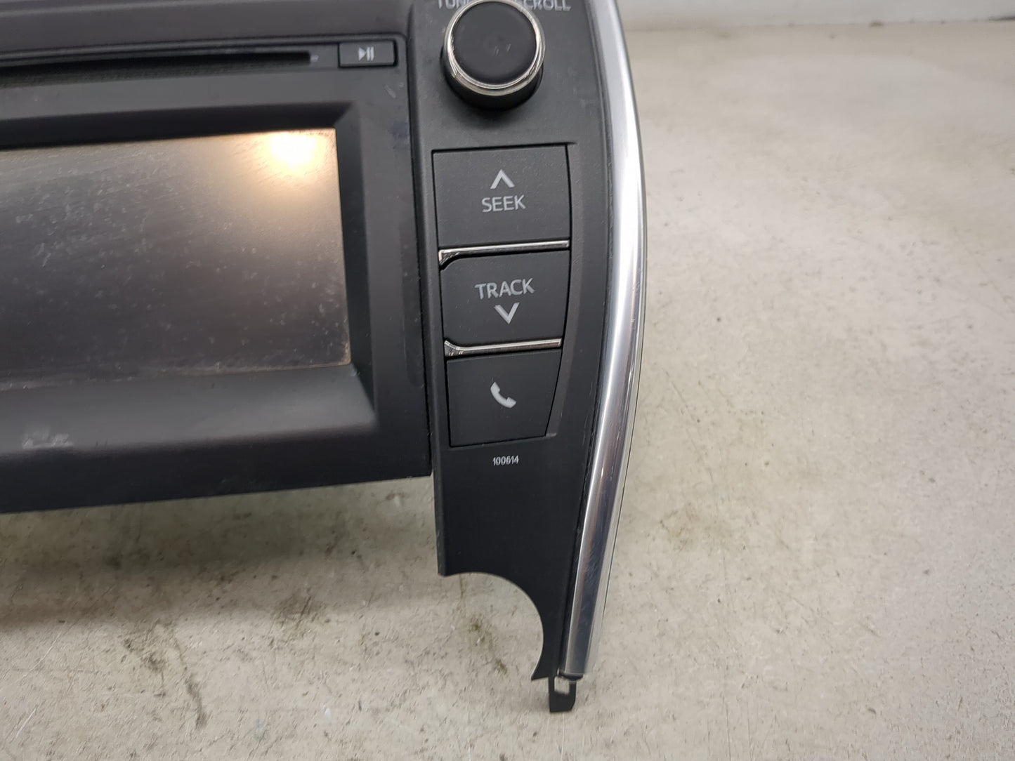 2016-2017 Toyota Camry Radio AM FM Cd Player Receiver Replacement P/N:86140-06660 139000-1840E101, MP205415 Fits Fits 2016 2