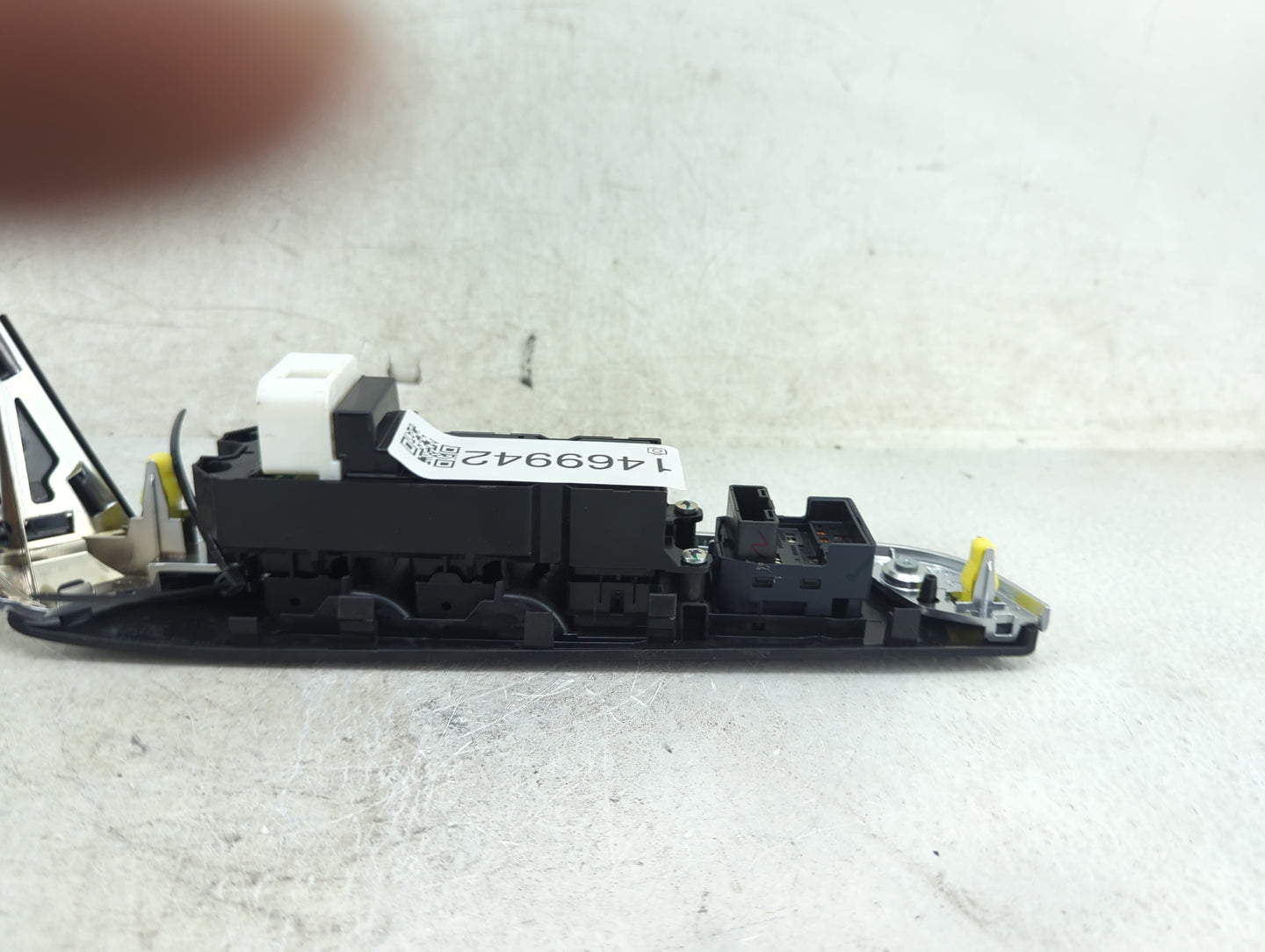 2015-2017 Toyota Camry Master Power Window Switch Replacement Driver Side Left Fits Fits 2015 2016 2017 OEM Used Auto Parts 