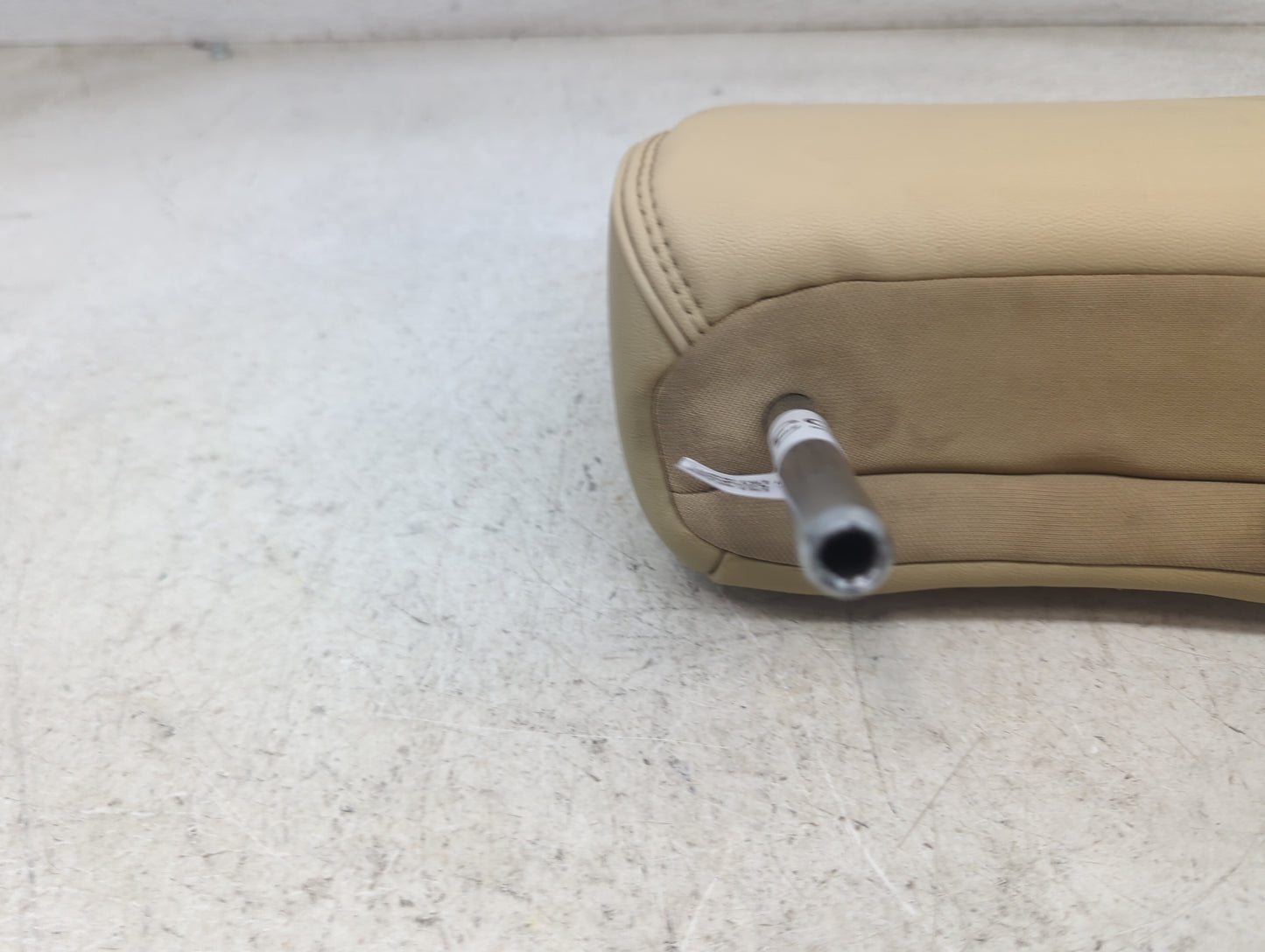 2017 Toyota Camry Headrest Head Rest Front Driver Passenger Seat Fits OEM Used Auto Parts - Oemusedautoparts1.com
