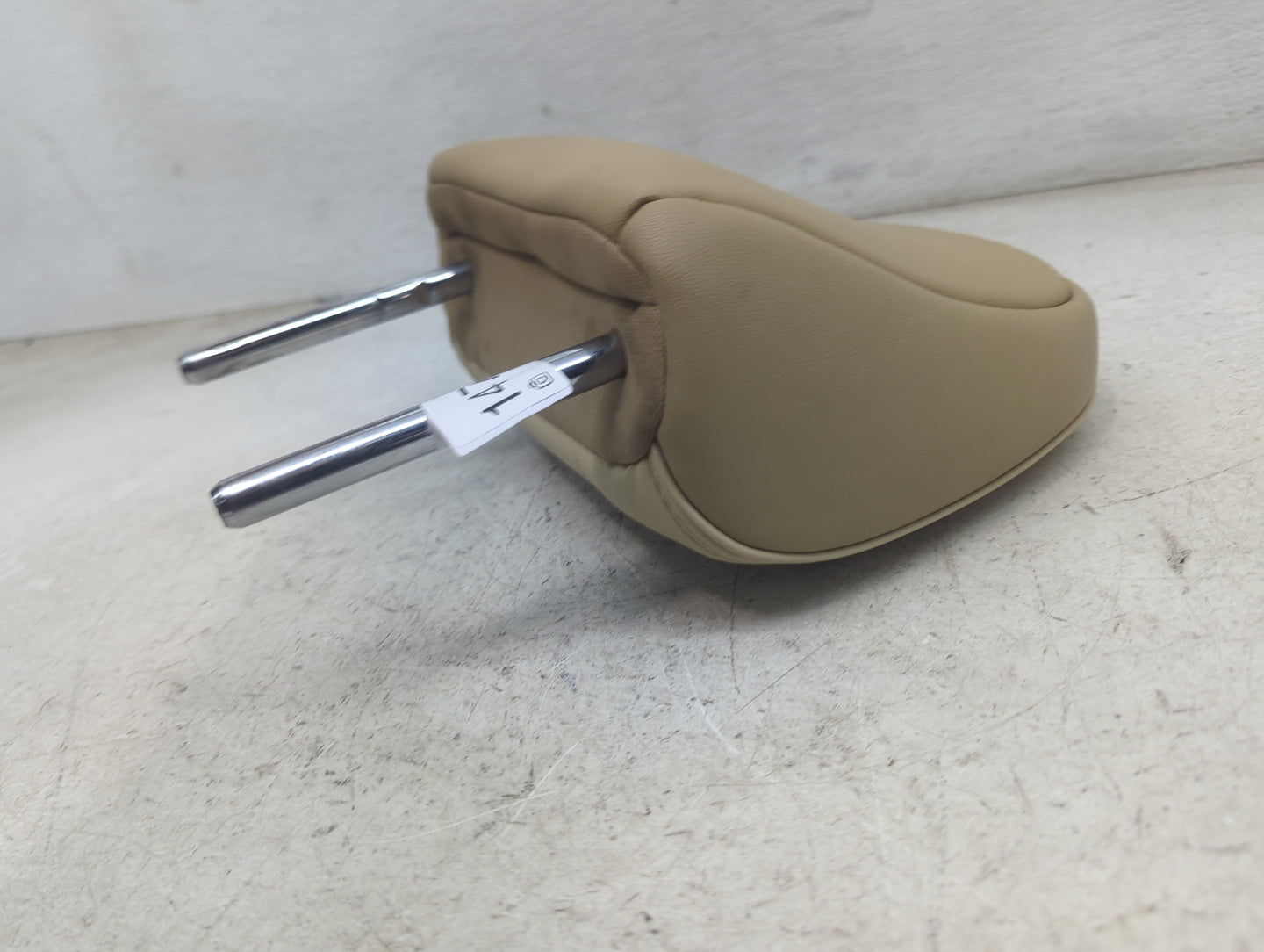 2017 Toyota Camry Headrest Head Rest Front Driver Passenger Seat Fits OEM Used Auto Parts - Oemusedautoparts1.com