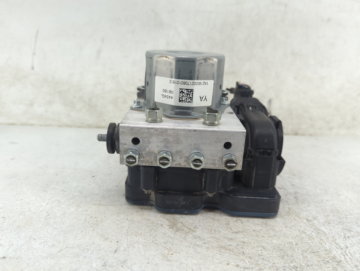 2015-2017 Toyota Camry ABS Pump Control Module Replacement P/N:44540-06180 YA2180002170601016I2 Fits Fits 2015 2016 2017 OEM