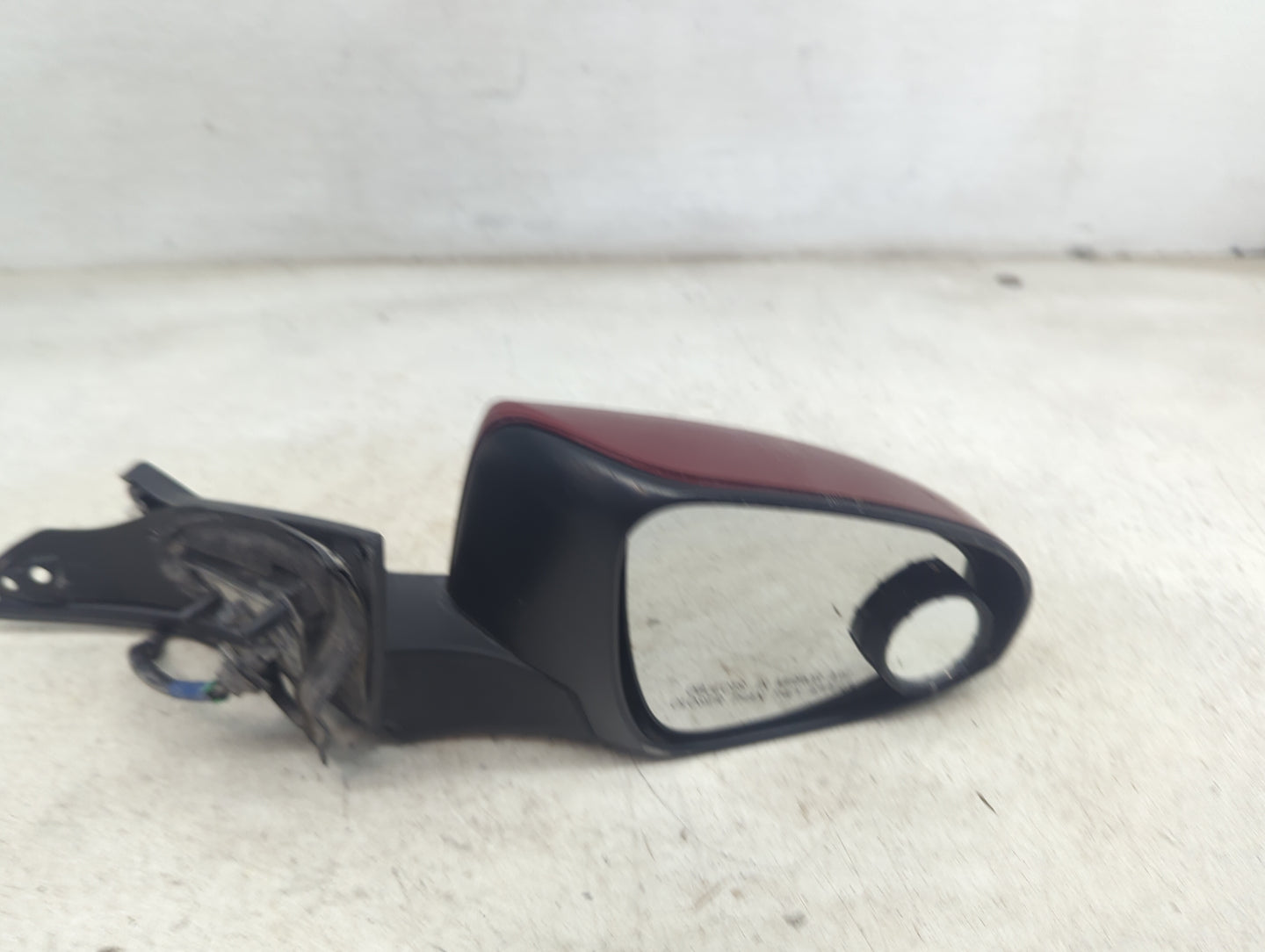 2015-2017 Toyota Camry Passenger Side View Mirror - Right Door Mirror OEM Used - Oemusedautoparts1.com