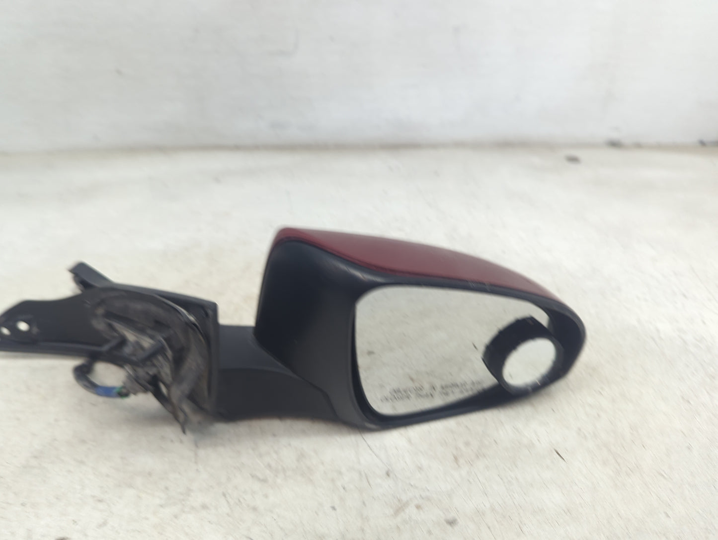 2015-2017 Toyota Camry Passenger Side View Mirror - Right Door Mirror OEM Used - Oemusedautoparts1.com