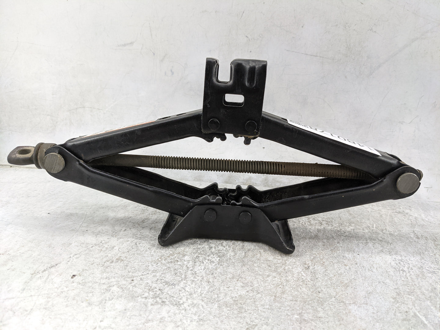 2017 Toyota Camry Spare Scissor Car Jack - Oemusedautoparts1.com