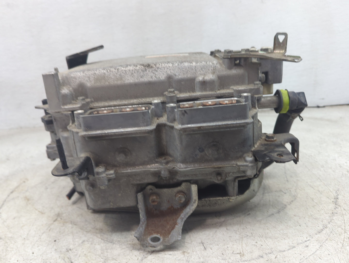 2012-2017 Toyota Camry Hybrid DC Synergy Drive Power Inverter P/N:G9200-33171 G9270-33022 Fits OEM Used Auto Parts - Oemused