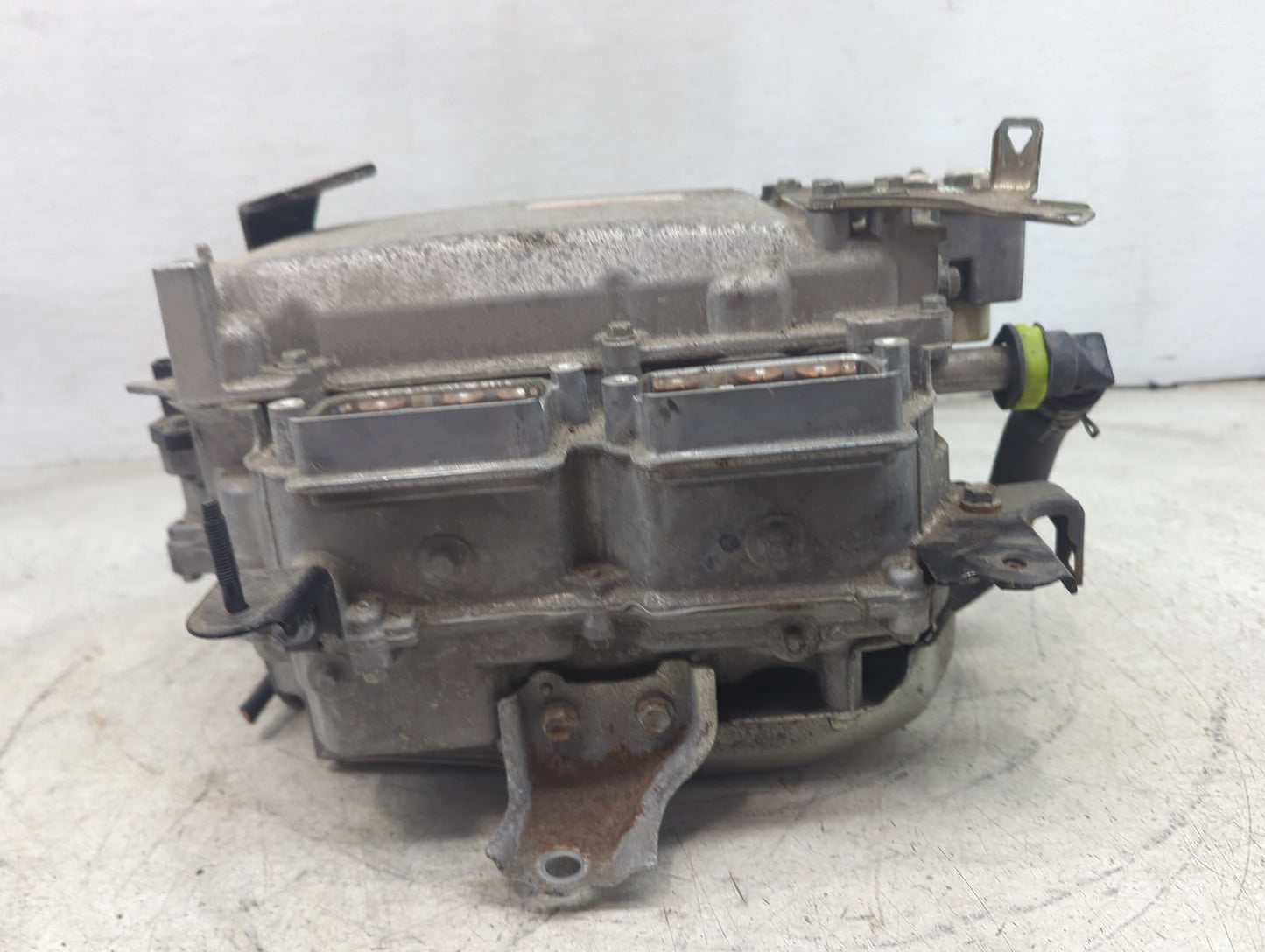 2012-2017 Toyota Camry Hybrid DC Synergy Drive Power Inverter P/N:G9200-33171 G9270-33022 Fits OEM Used Auto Parts - Oemused