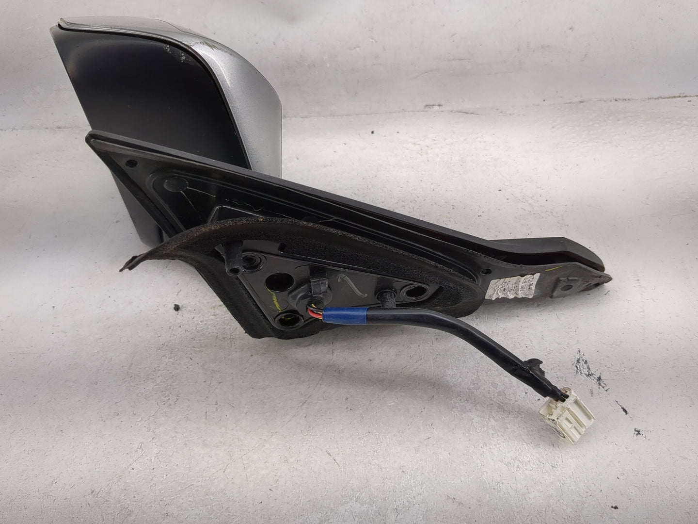 2015-2017 Toyota Camry Driver Side View Mirror - Left Door Mirror OEM Used - Oemusedautoparts1.com