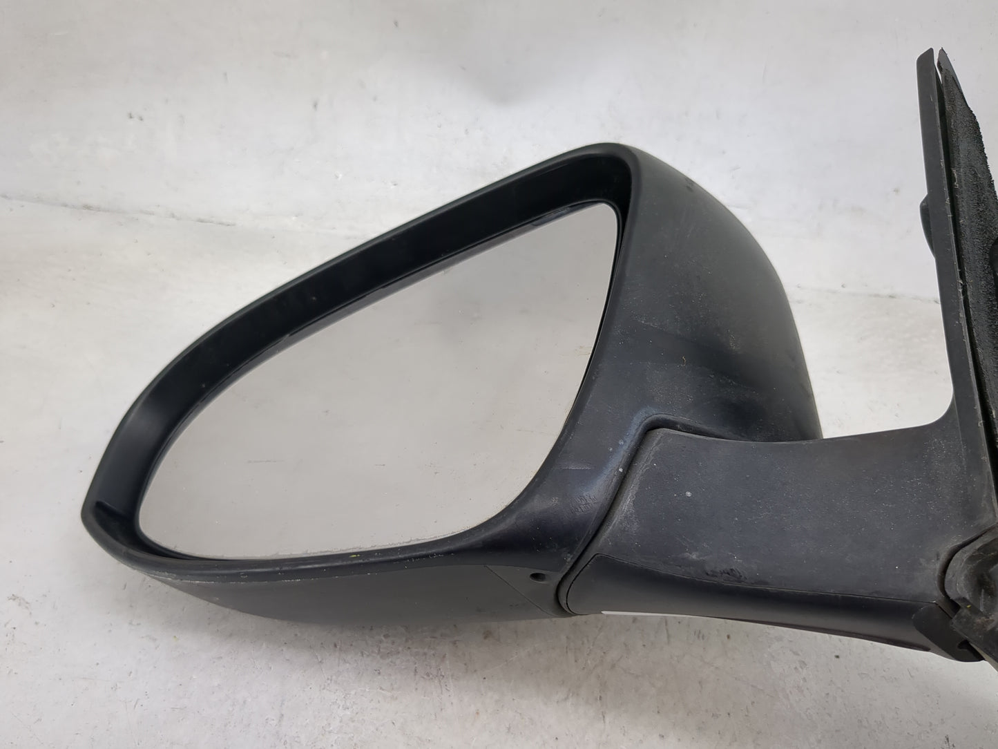 2015-2017 Toyota Camry Driver Side View Mirror - Left Door Mirror OEM Used - Oemusedautoparts1.com